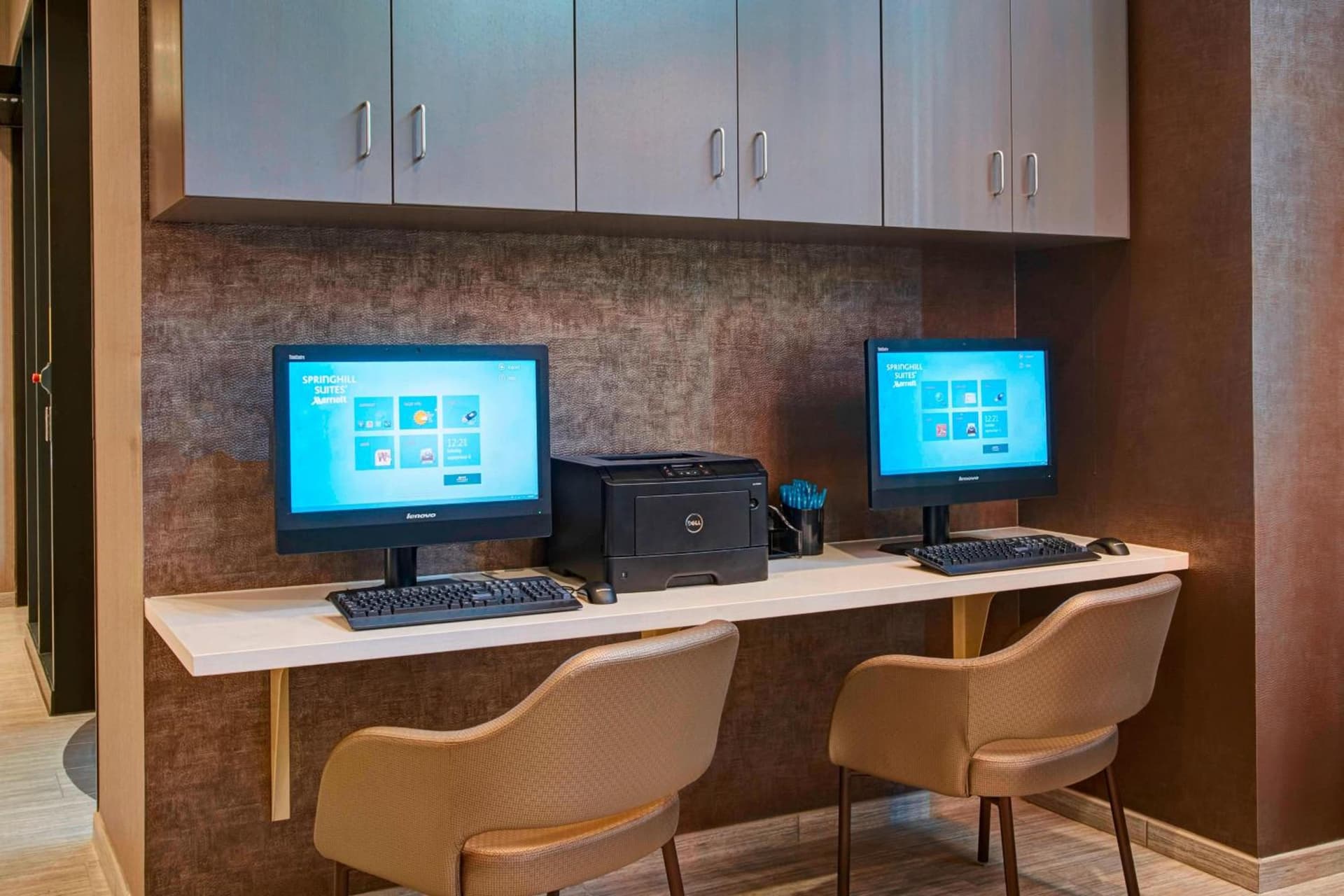 SpringHill Suites by Marriott Milwaukee Downtown interior in Milwaukee, WI — gallery photo 2