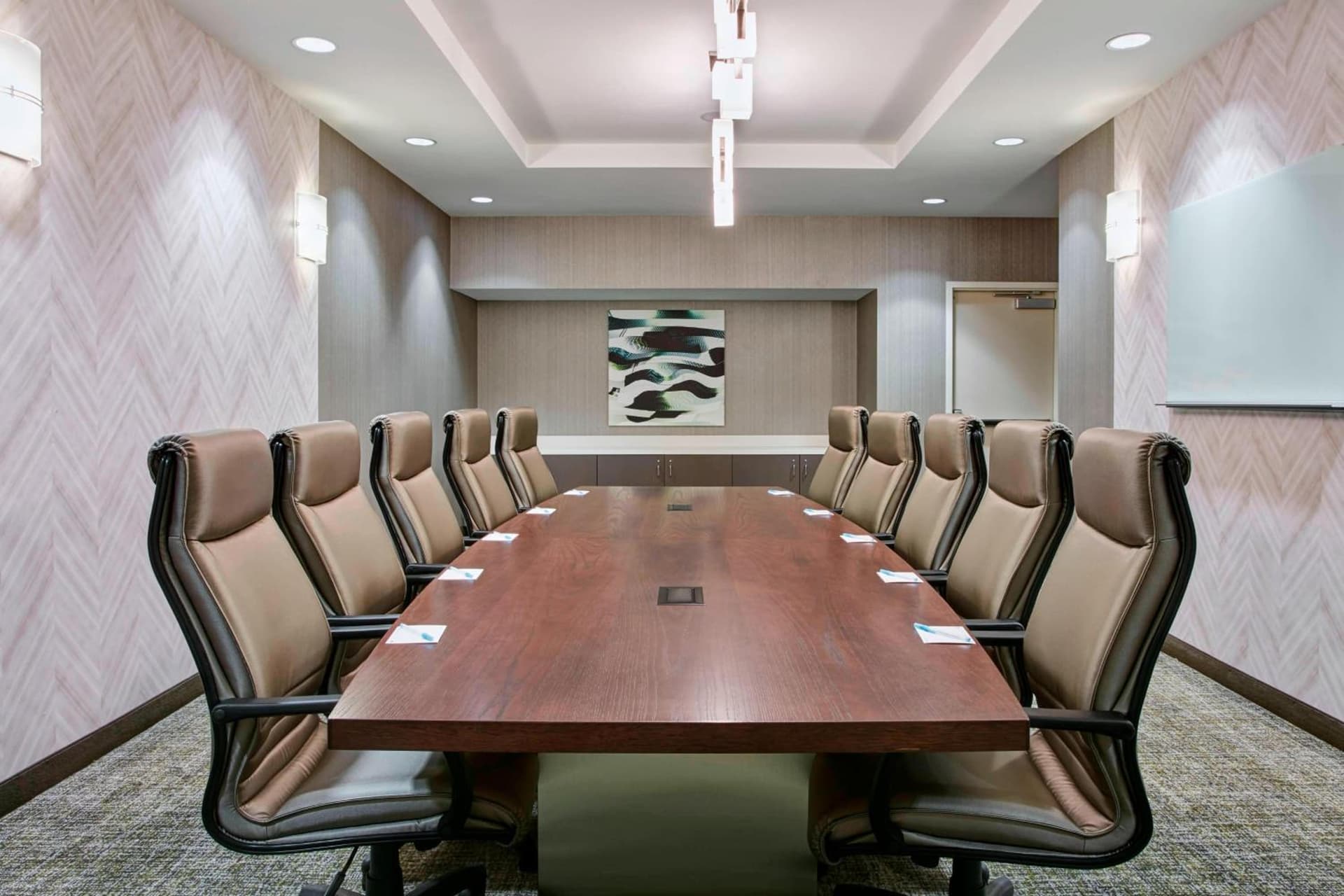 SpringHill Suites by Marriott Milwaukee Downtown gallery photo in Milwaukee, WI — image 15