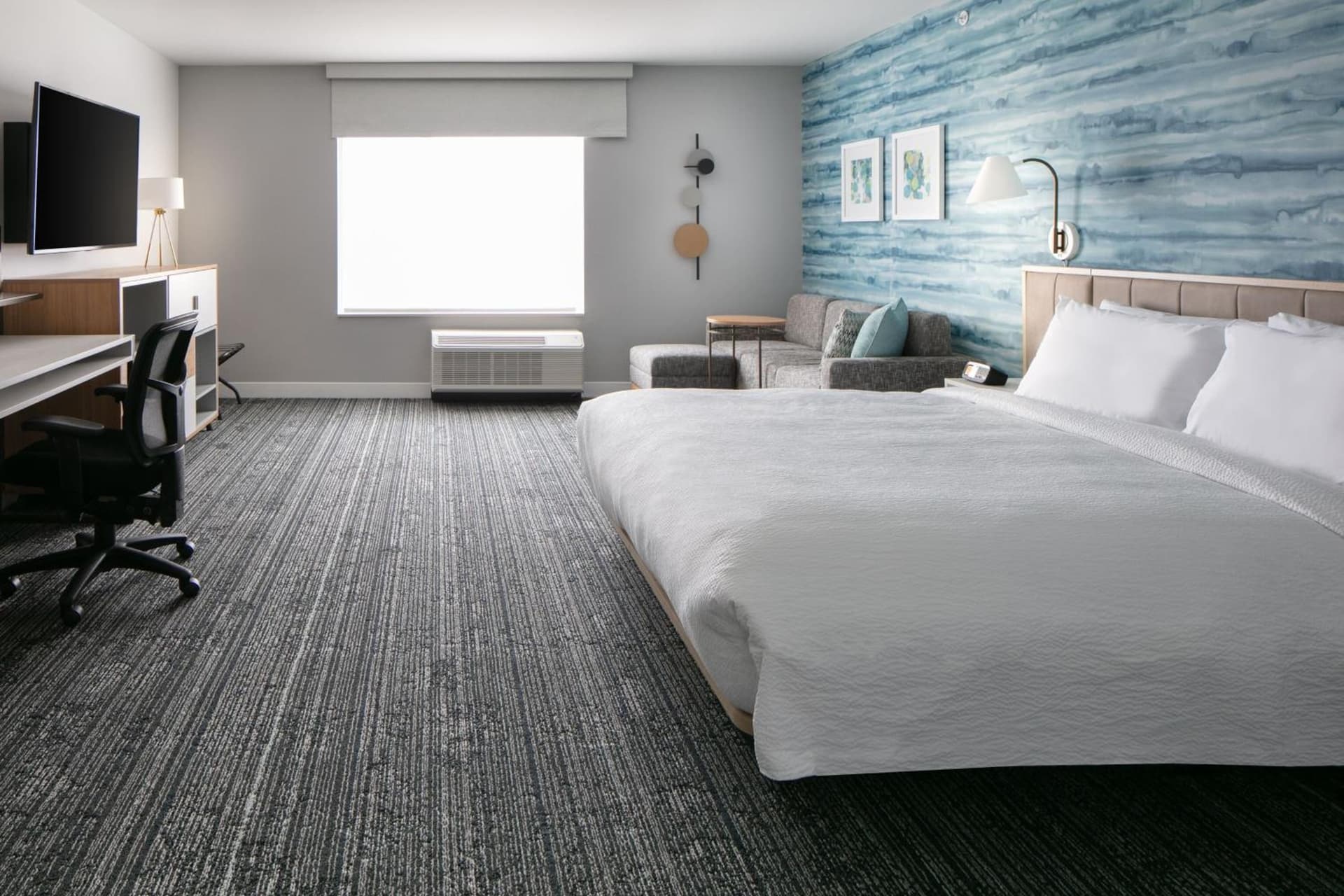 TownePlace Suites by Marriott Oshkosh interior in Oshkosh, WI — gallery photo 2