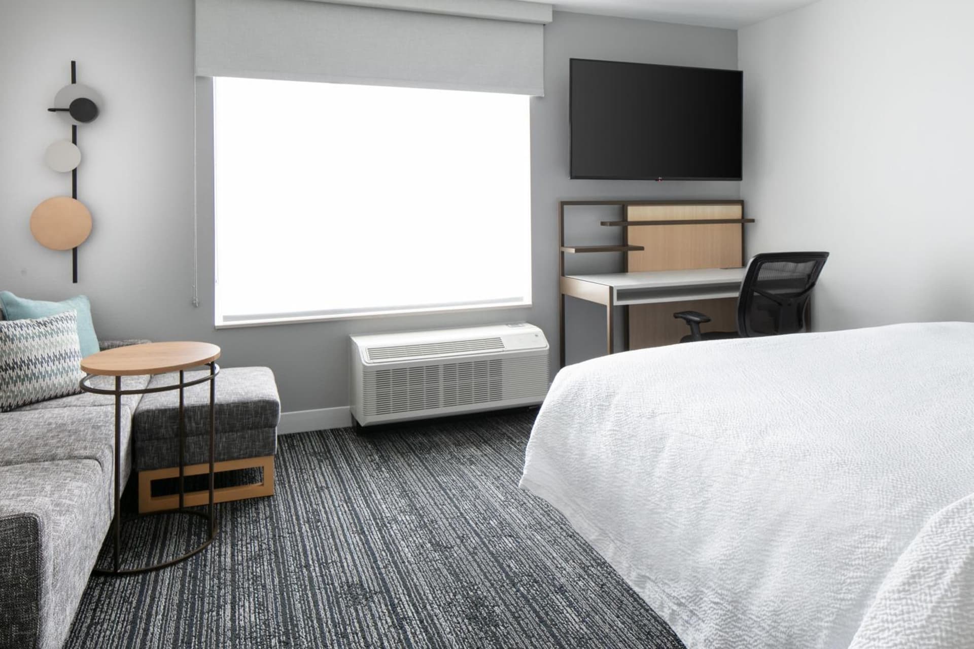 TownePlace Suites by Marriott Oshkosh gallery photo in Oshkosh, WI — image 4