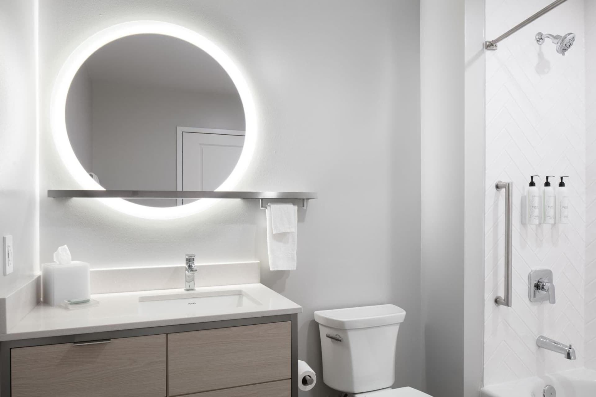 TownePlace Suites by Marriott Oshkosh gallery photo in Oshkosh, WI — image 17