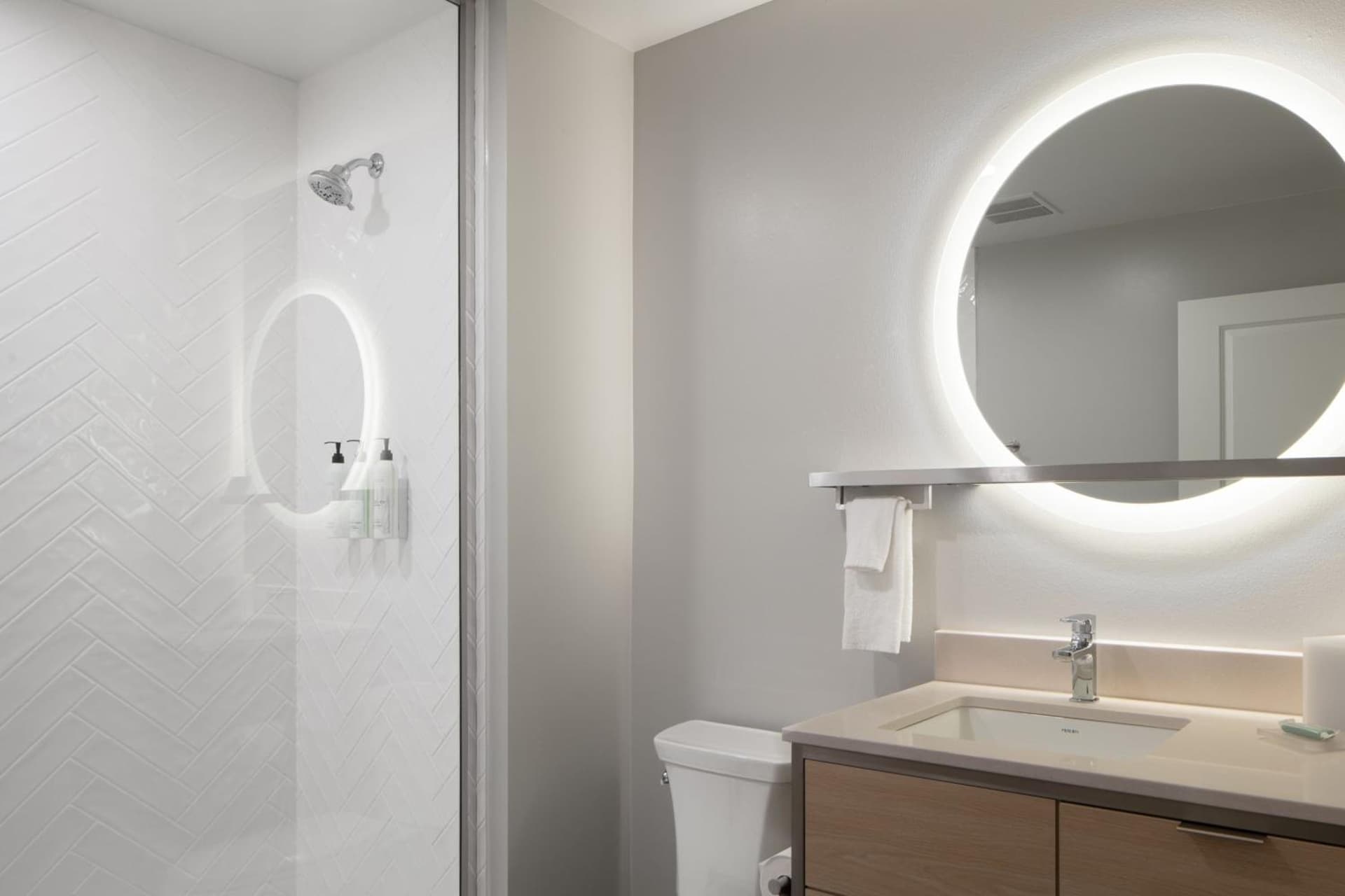 TownePlace Suites by Marriott Oshkosh gallery photo in Oshkosh, WI — image 12