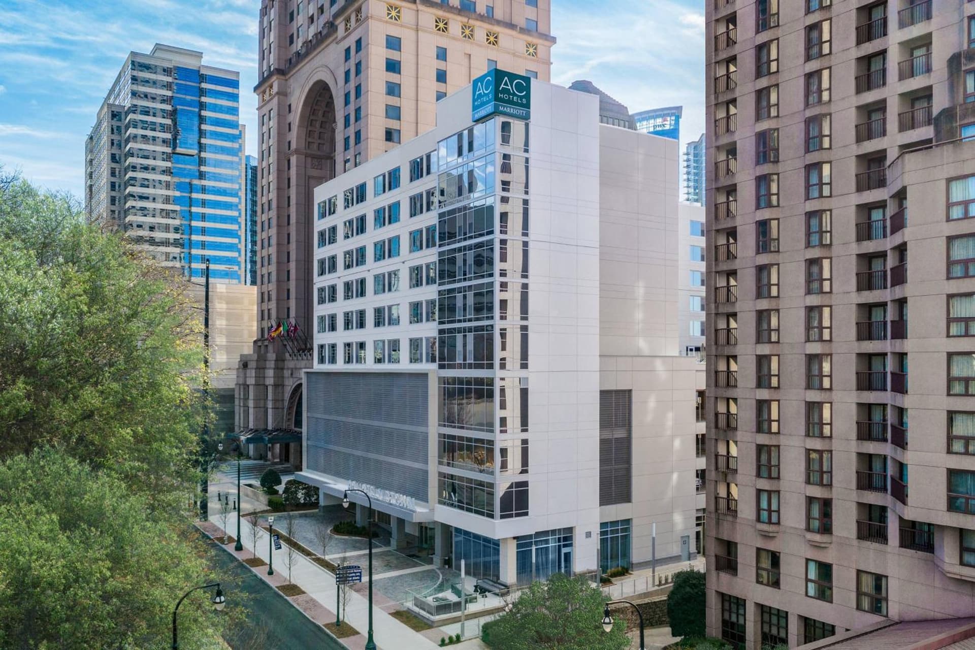 AC Hotel by Marriott Atlanta Midtown interior in Atlanta, GA — gallery photo 2