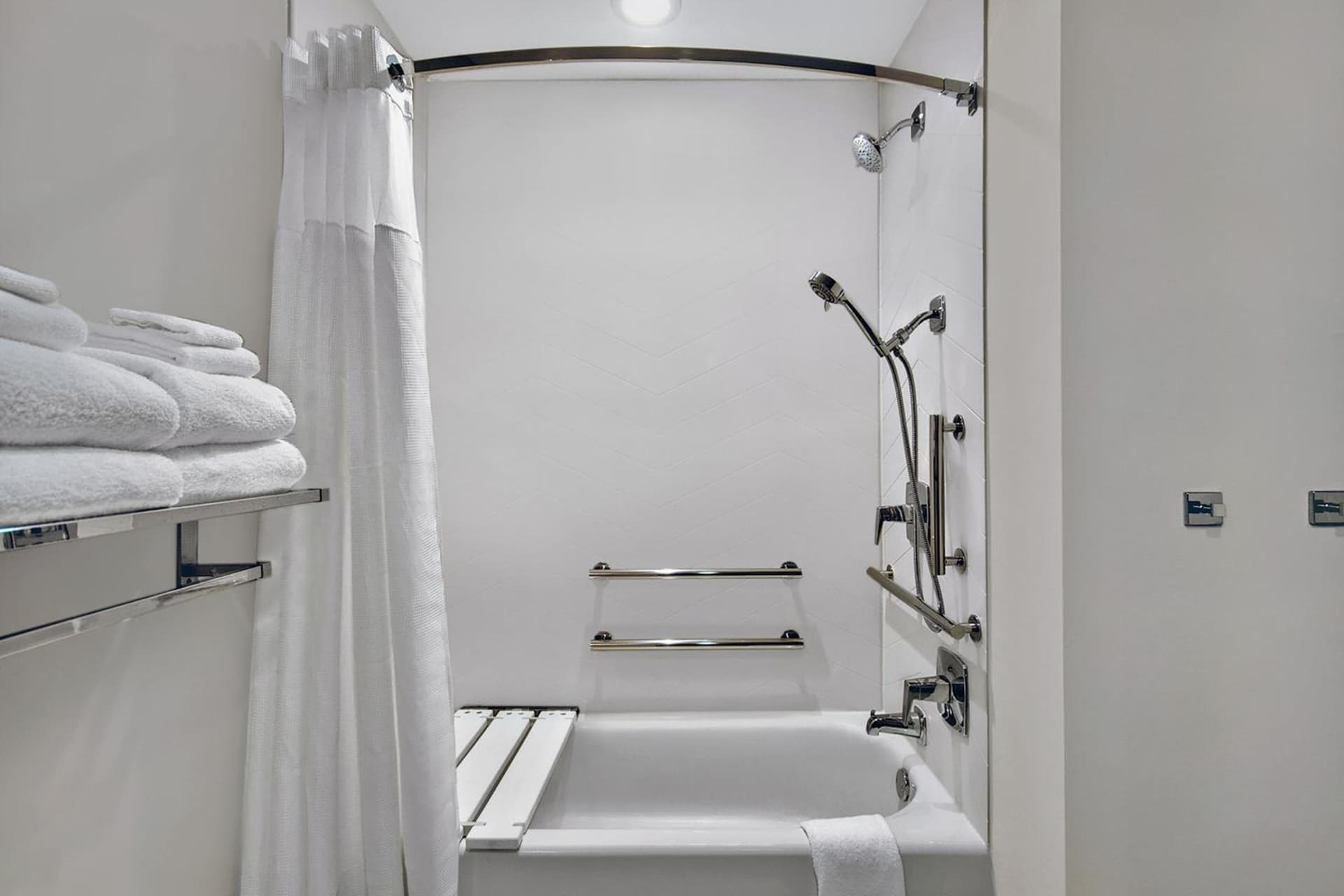 Fairfield by Marriott Inn & Suites Orlando at FLAMINGO CROSSINGS® Town Center gallery photo in Orlando, FL — image 17