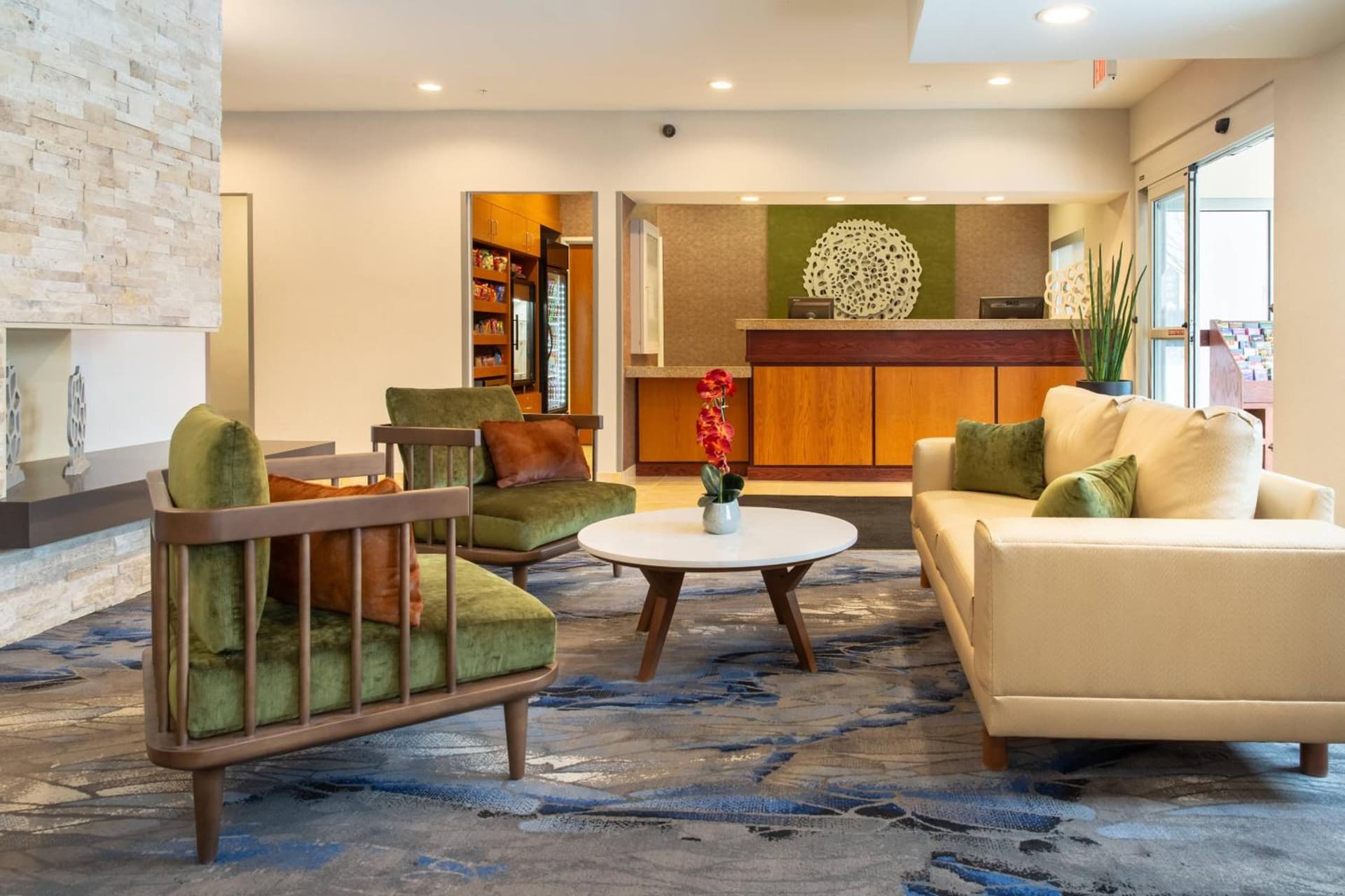 Fairfield Inn & Suites Minneapolis Eden Prairie interior in Eden Prairie, MN — gallery photo 2
