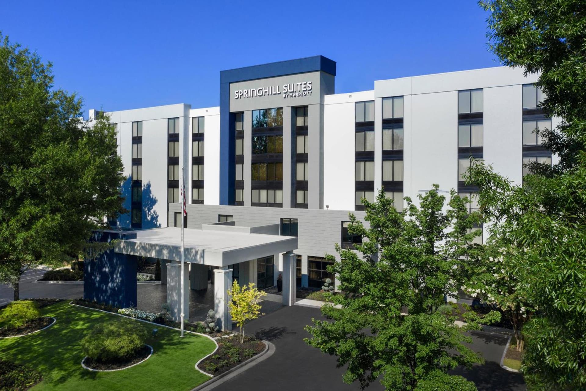 SpringHill Suites by Marriott Atlanta Perimeter Center property views in Atlanta, GA — gallery photo 3