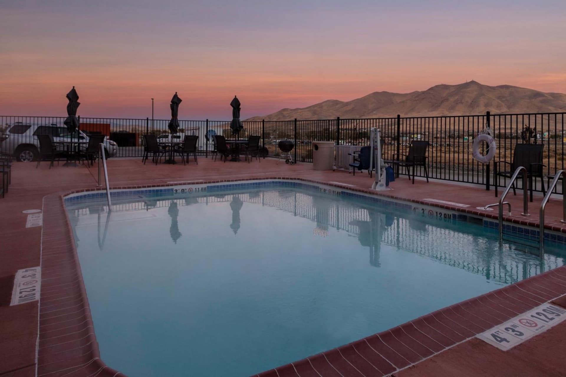 Fairfield Inn & Suites by Marriott Winnemucca interior in Winnemucca, NV — gallery photo 2