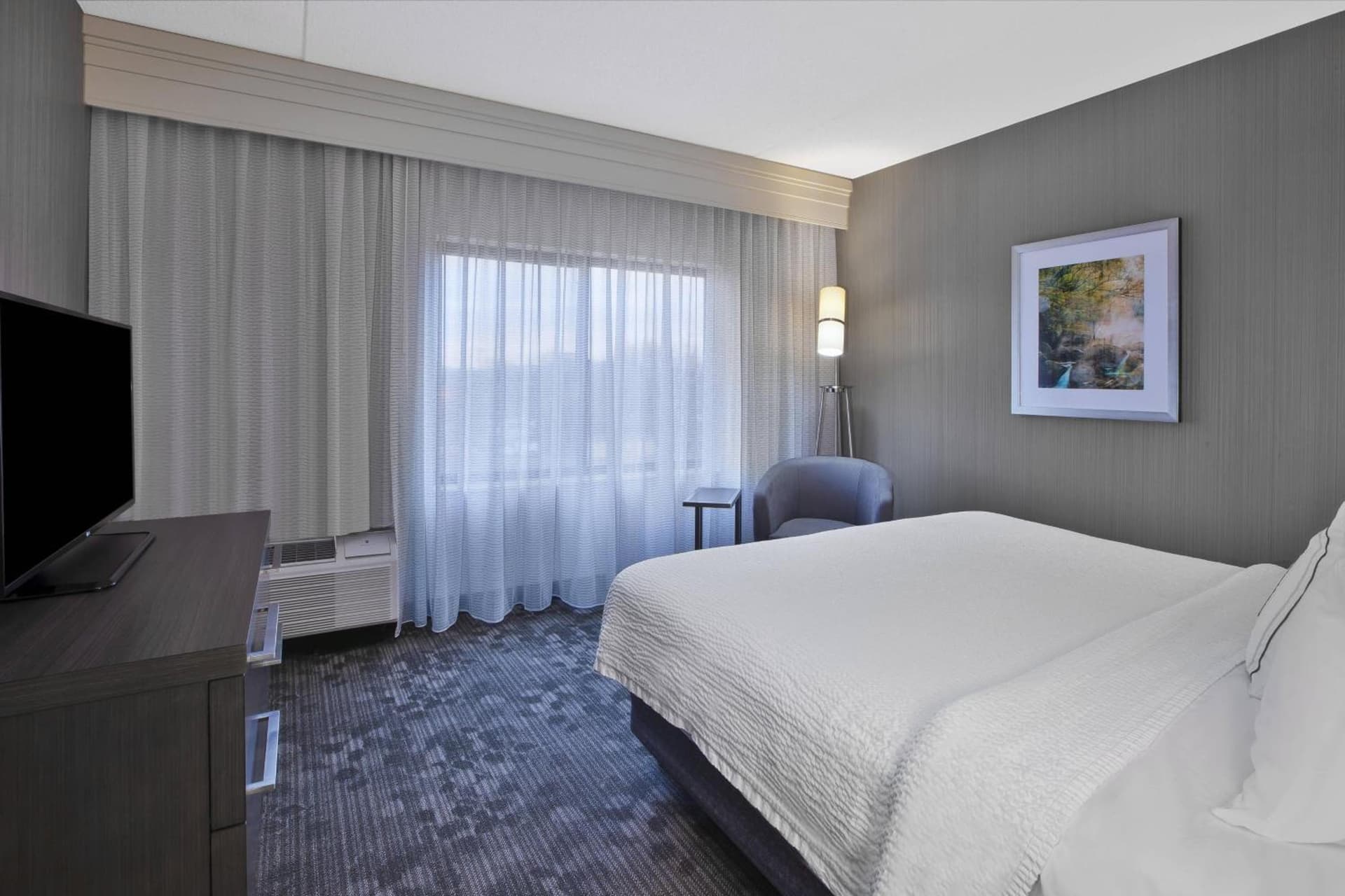 Courtyard by Marriott Somerset gallery photo in Somerset, NJ — image 8