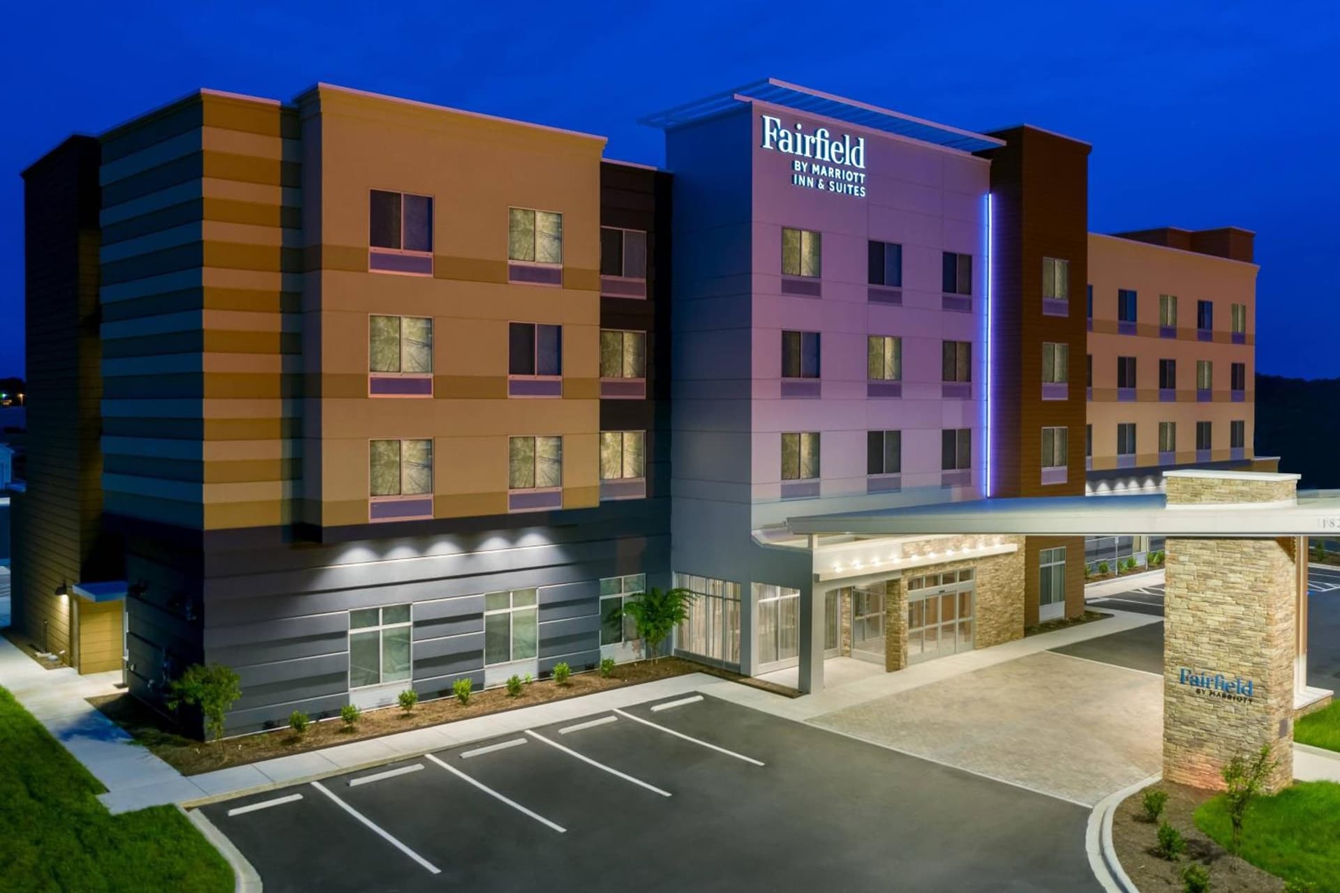 Fairfield Inn & Suites Charlotte Monroe — hotel in Monroe, North Carolina