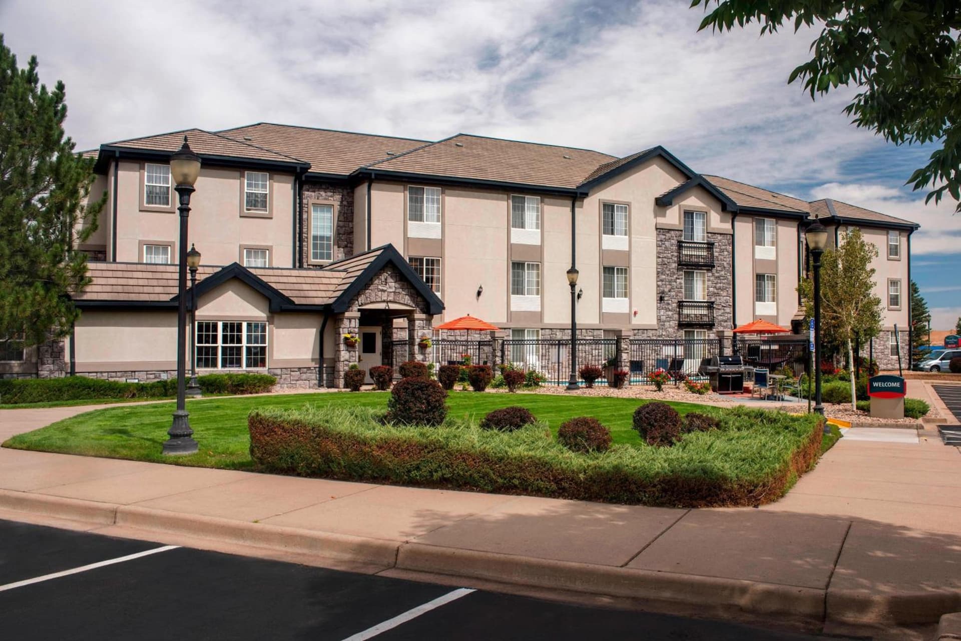 Ville 7877 featured exterior or lobby in Centennial, CO — similar hotel