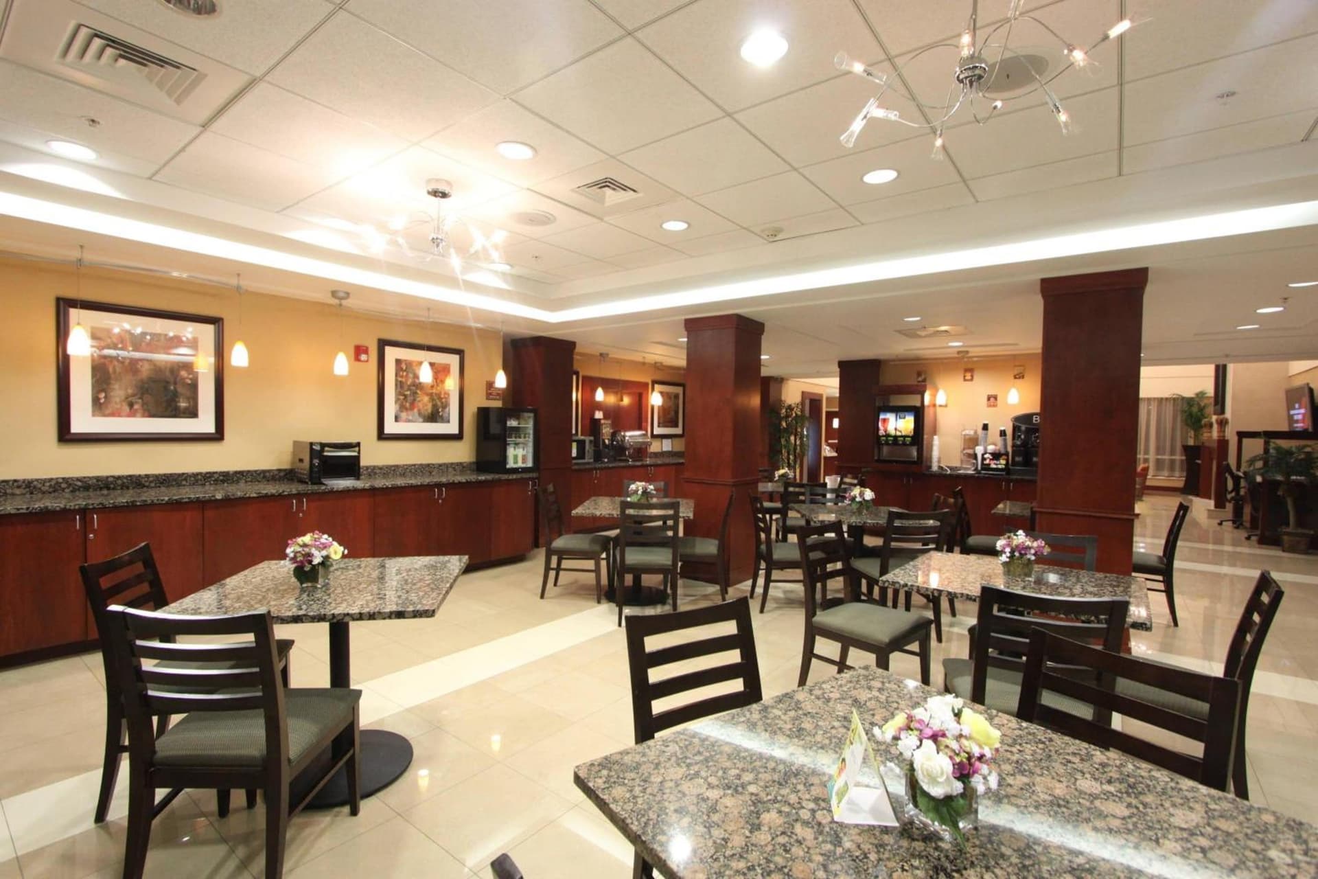 Fairfield Inn & Suites by Marriott Somerset gallery photo in Somerset, NJ — image 16