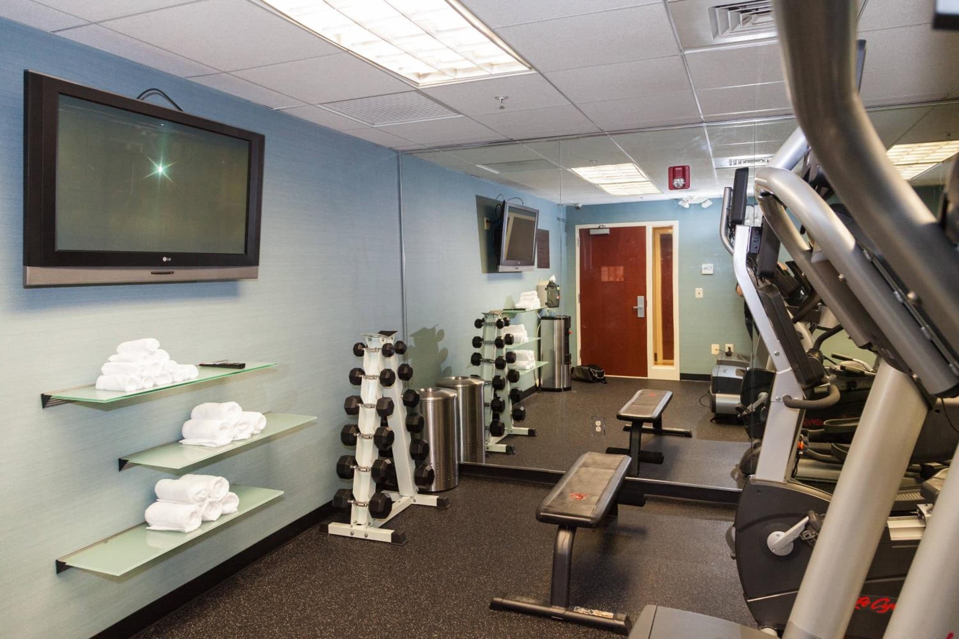 Fairfield Inn & Suites by Marriott Somerset gallery photo in Somerset, NJ — image 9