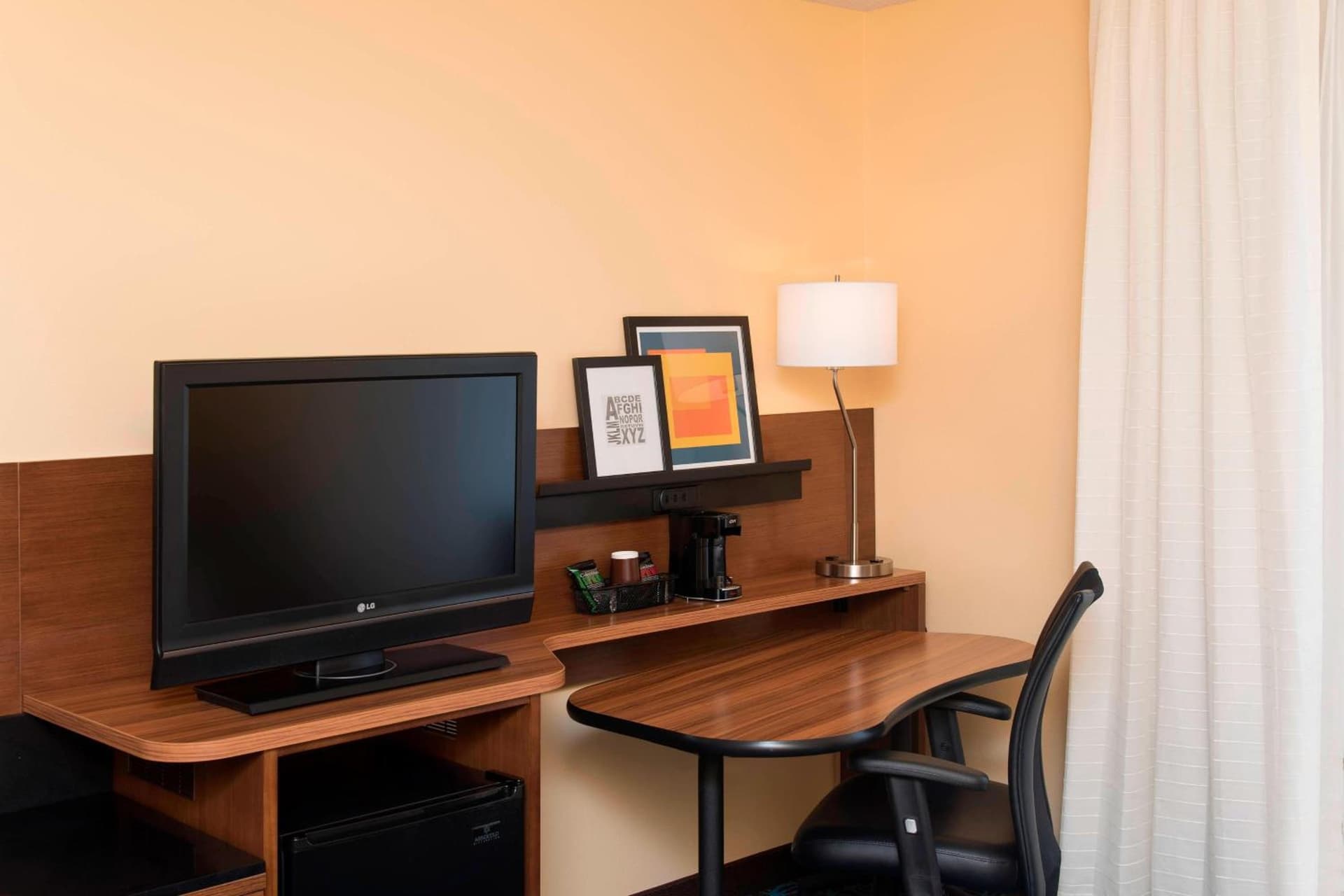 Fairfield Inn and Suites by Marriott Chicago St. Charles gallery photo in Saint Charles, IL — image 9
