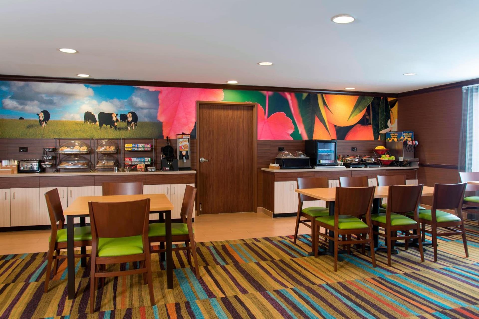 Fairfield Inn and Suites by Marriott Chicago St. Charles gallery photo in Saint Charles, IL — image 12