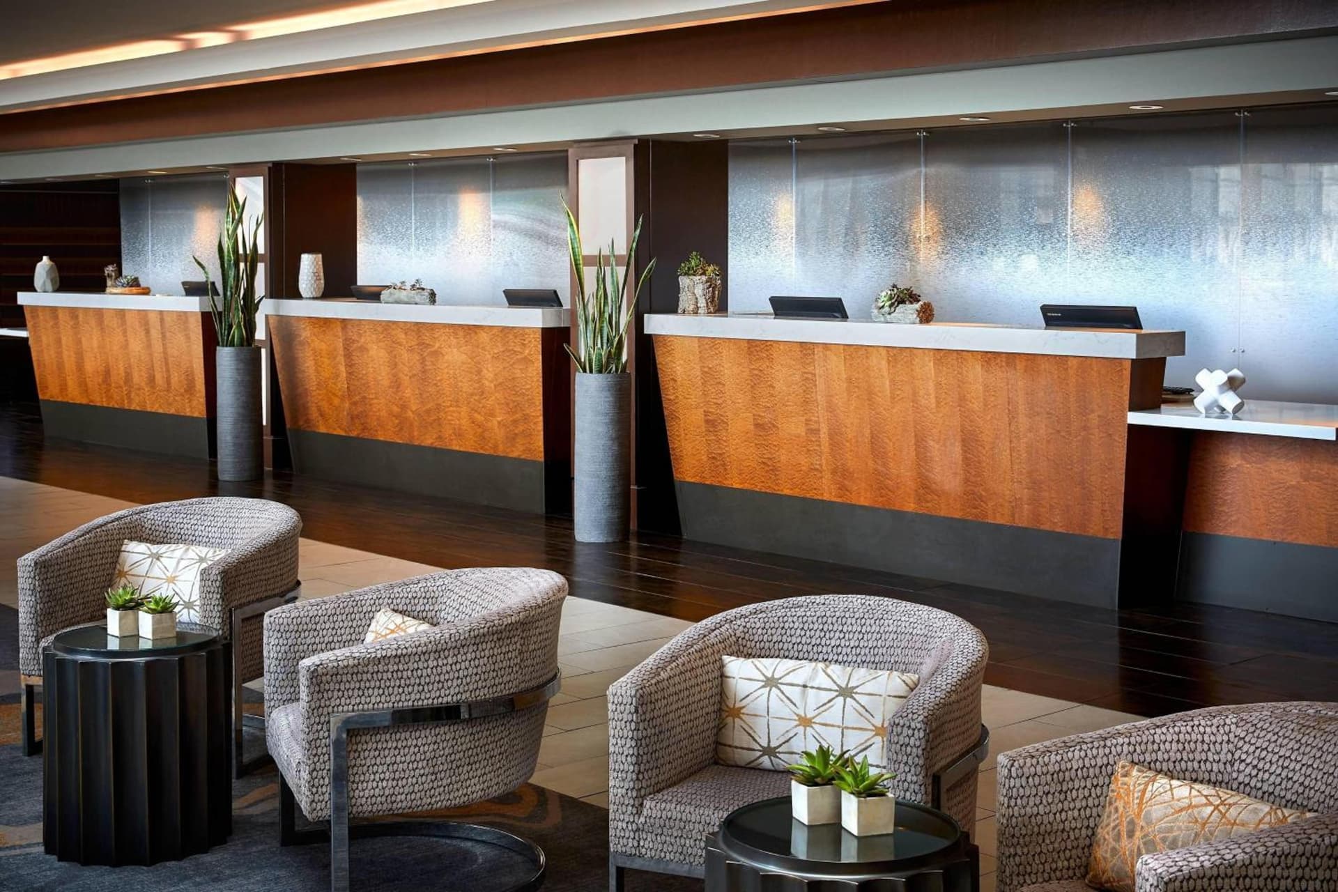 San Francisco Airport Marriott Waterfront interior in Burlingame, CA — gallery photo 2