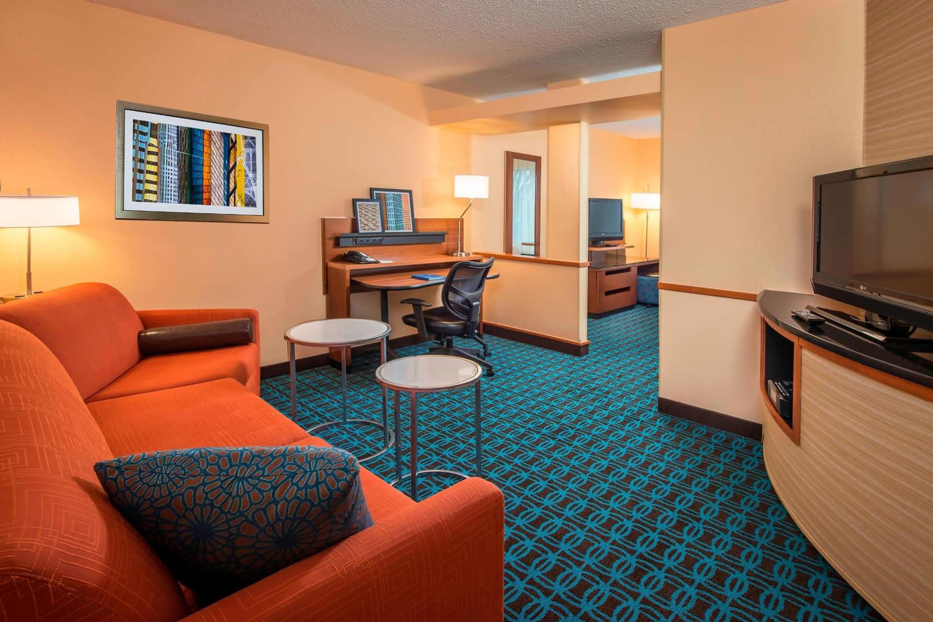 Fairfield Inn & Suites by Marriott Frederick interior in Frederick, MD — gallery photo 2