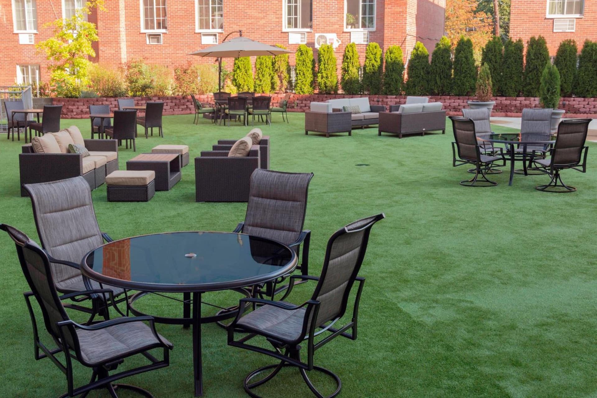 Courtyard by Marriott New York Queens/Fresh Meadows property views in Queens, NY — gallery photo 3