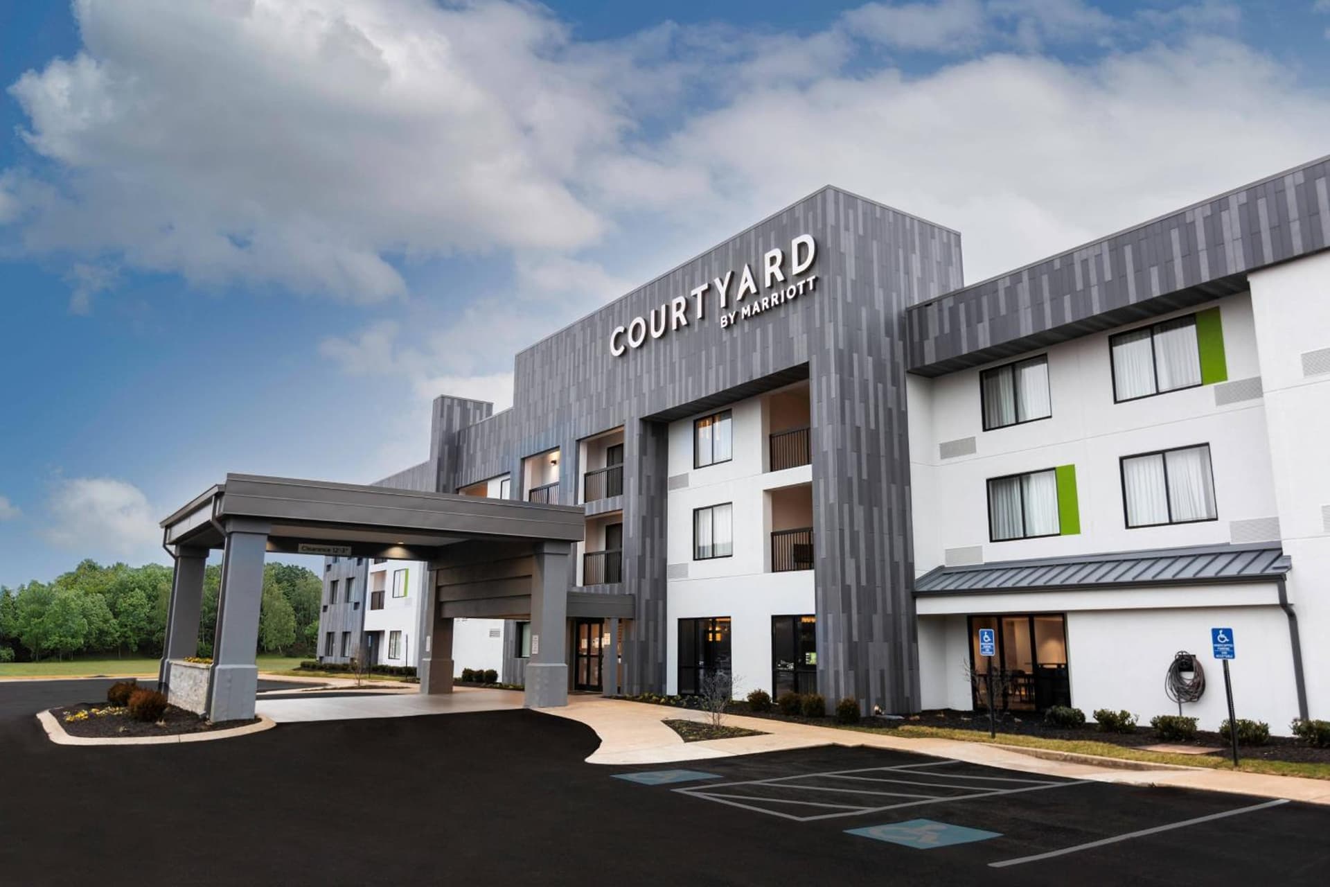 Courtyard Bowling Green Convention Center — hotel in Bowling Green, Kentucky