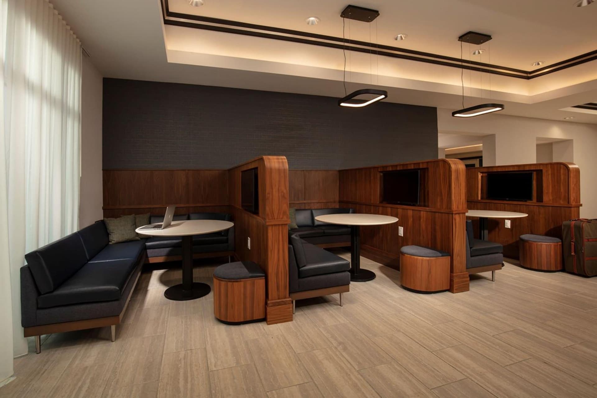 Courtyard by Marriott Houston Kemah gallery photo in Kemah, TX — image 14