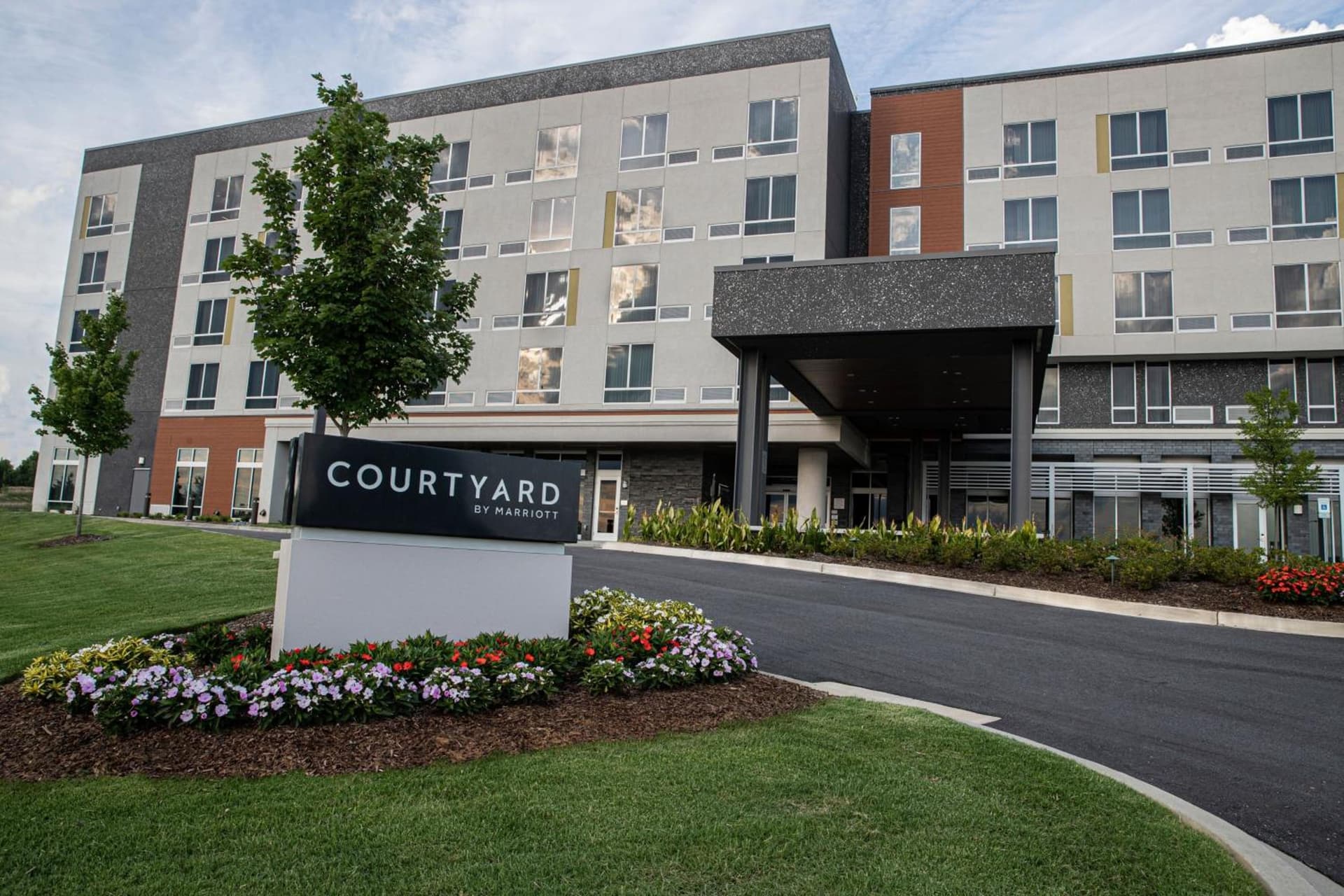 Courtyard by Marriott Greenville Mauldin featured exterior or lobby in Greenville, SC — similar hotel