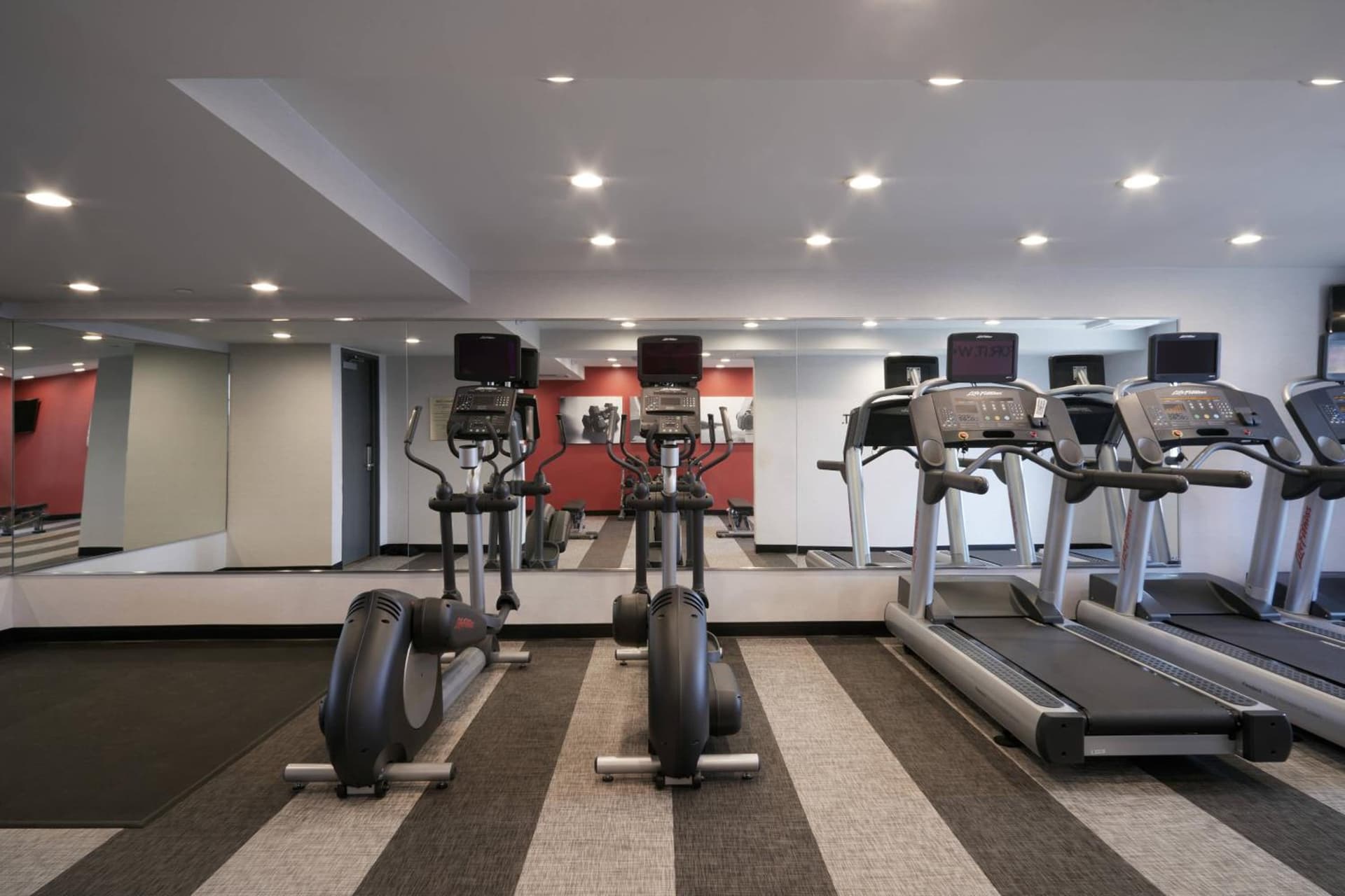 Fairfield Inn & Suites By Marriott Camarillo gallery photo in Camarillo, CA — image 22