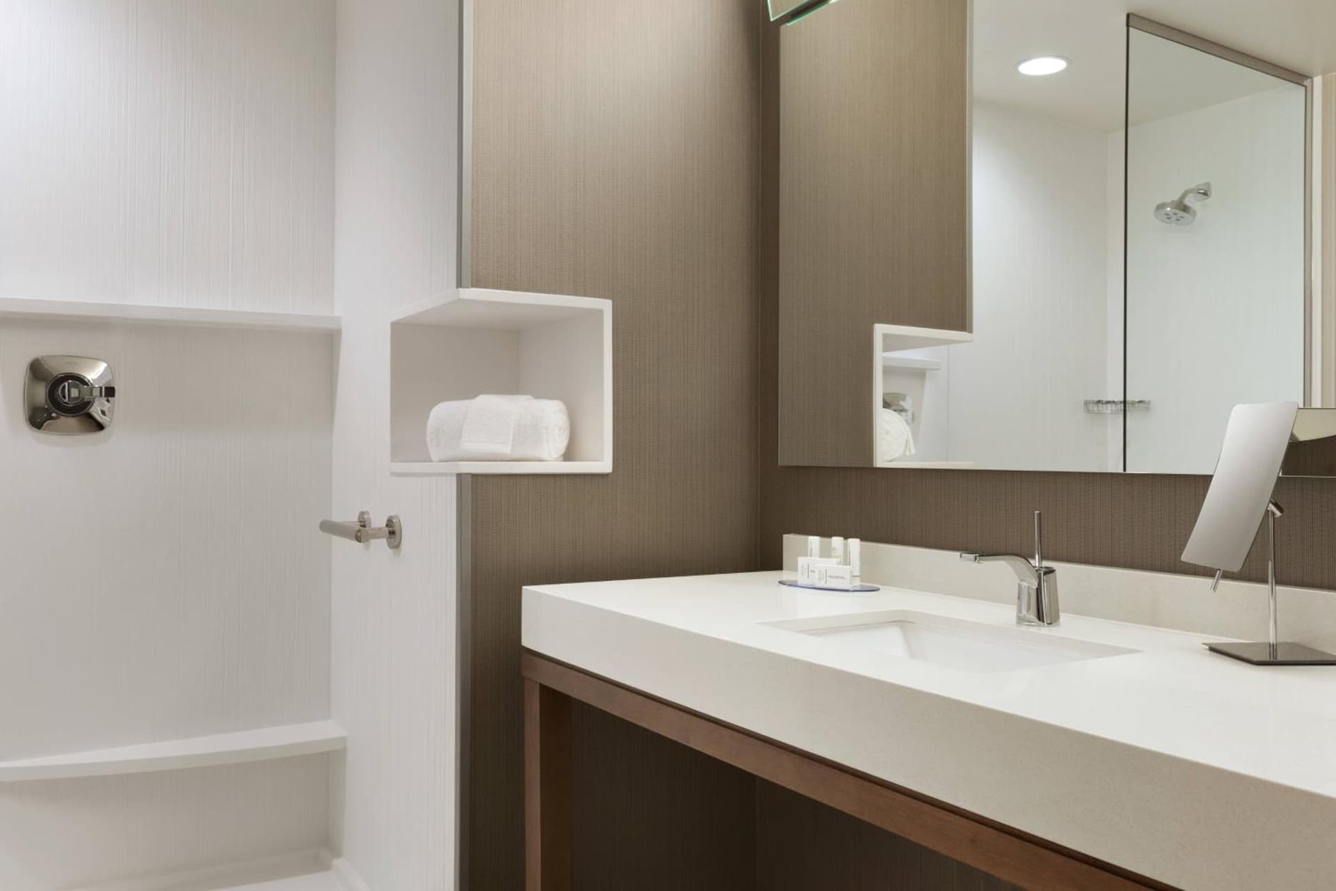 Courtyard by Marriott St Paul Woodbury gallery photo in Woodbury, MN — image 21