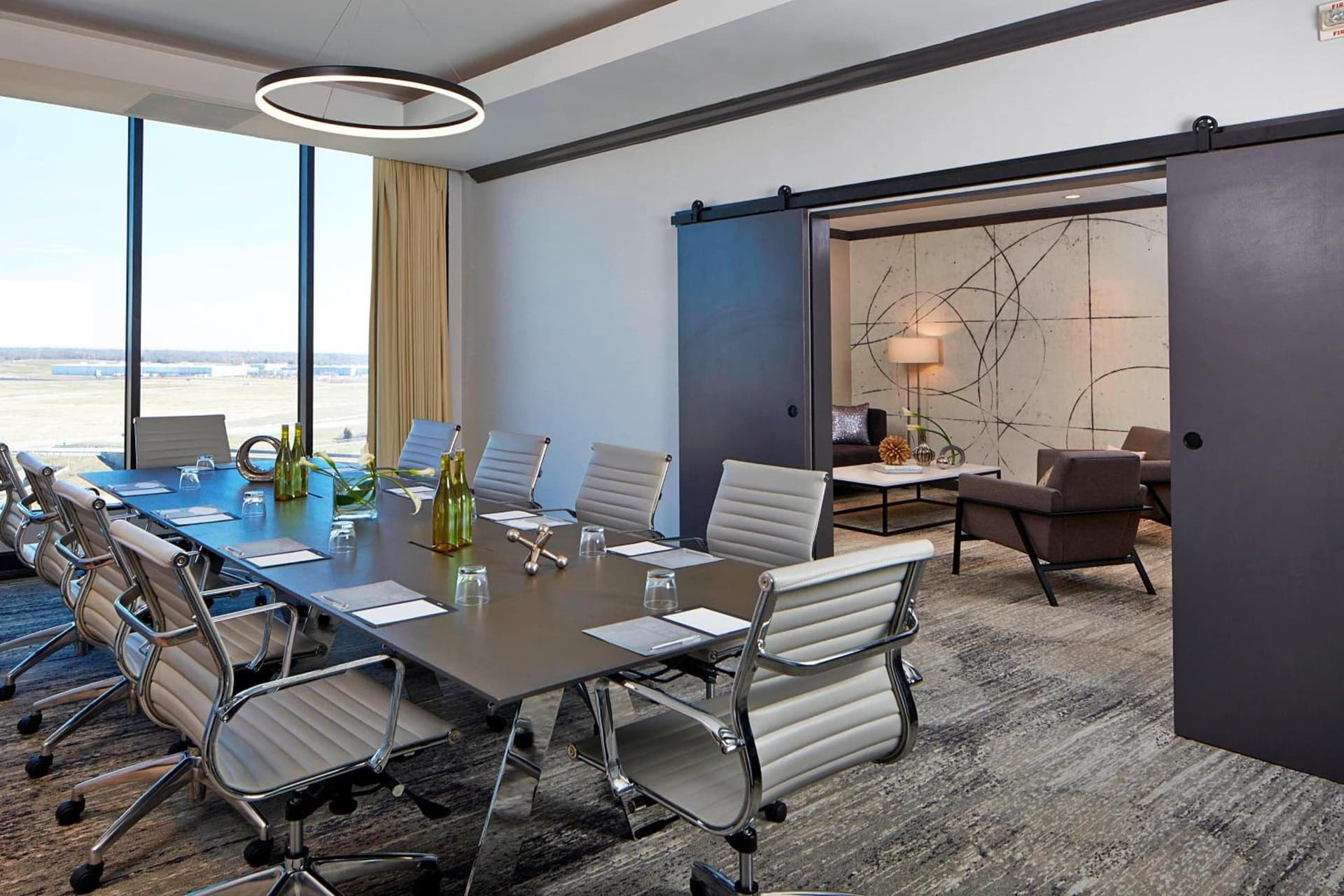 Renaissance St. Louis Airport Hotel gallery photo in Saint Louis, MO — image 25