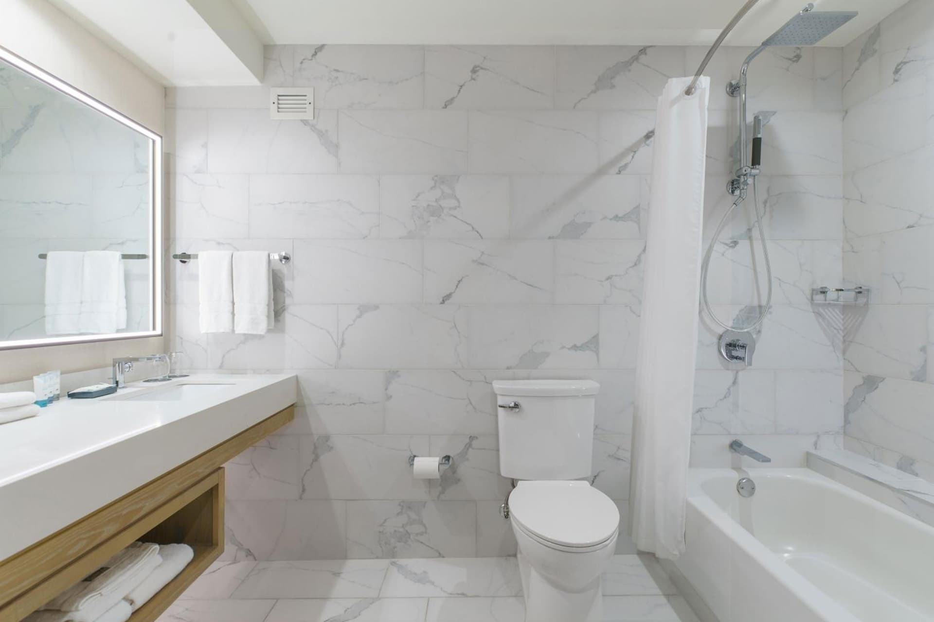 The Westin O'Hare gallery photo in Rosemont, IL — image 43