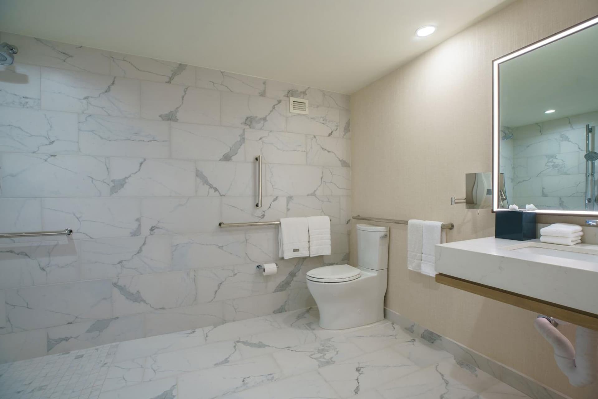 The Westin O'Hare gallery photo in Rosemont, IL — image 13