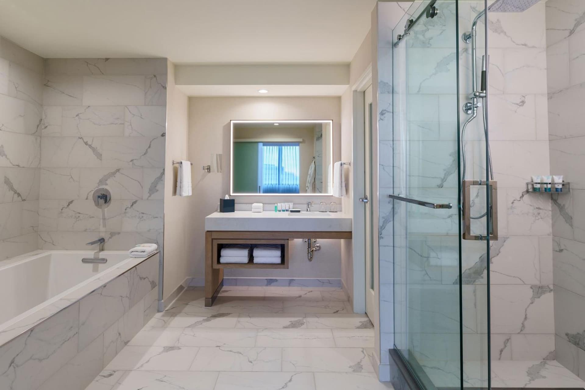 The Westin O'Hare gallery photo in Rosemont, IL — image 45