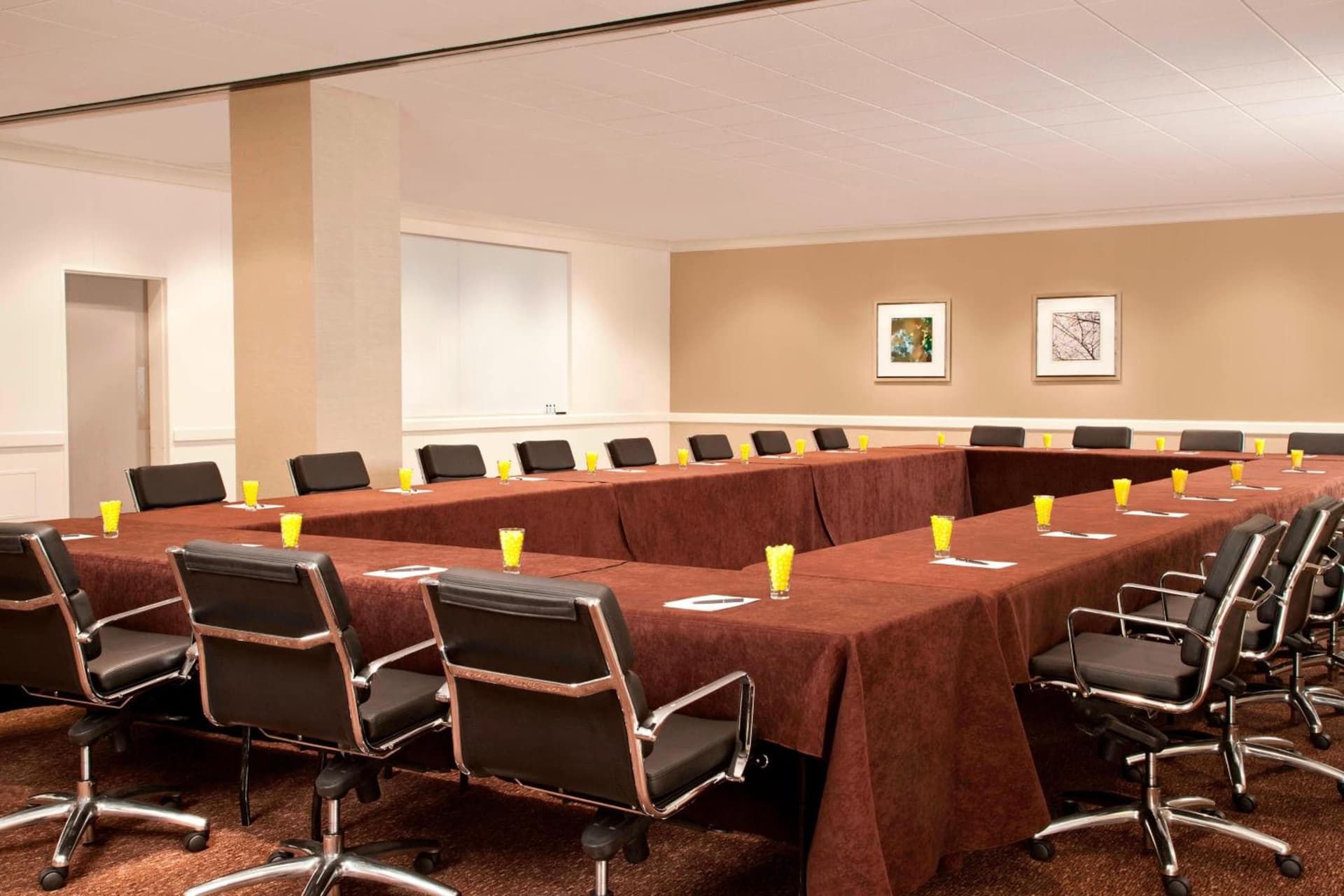 The Westin O'Hare gallery photo in Rosemont, IL — image 54