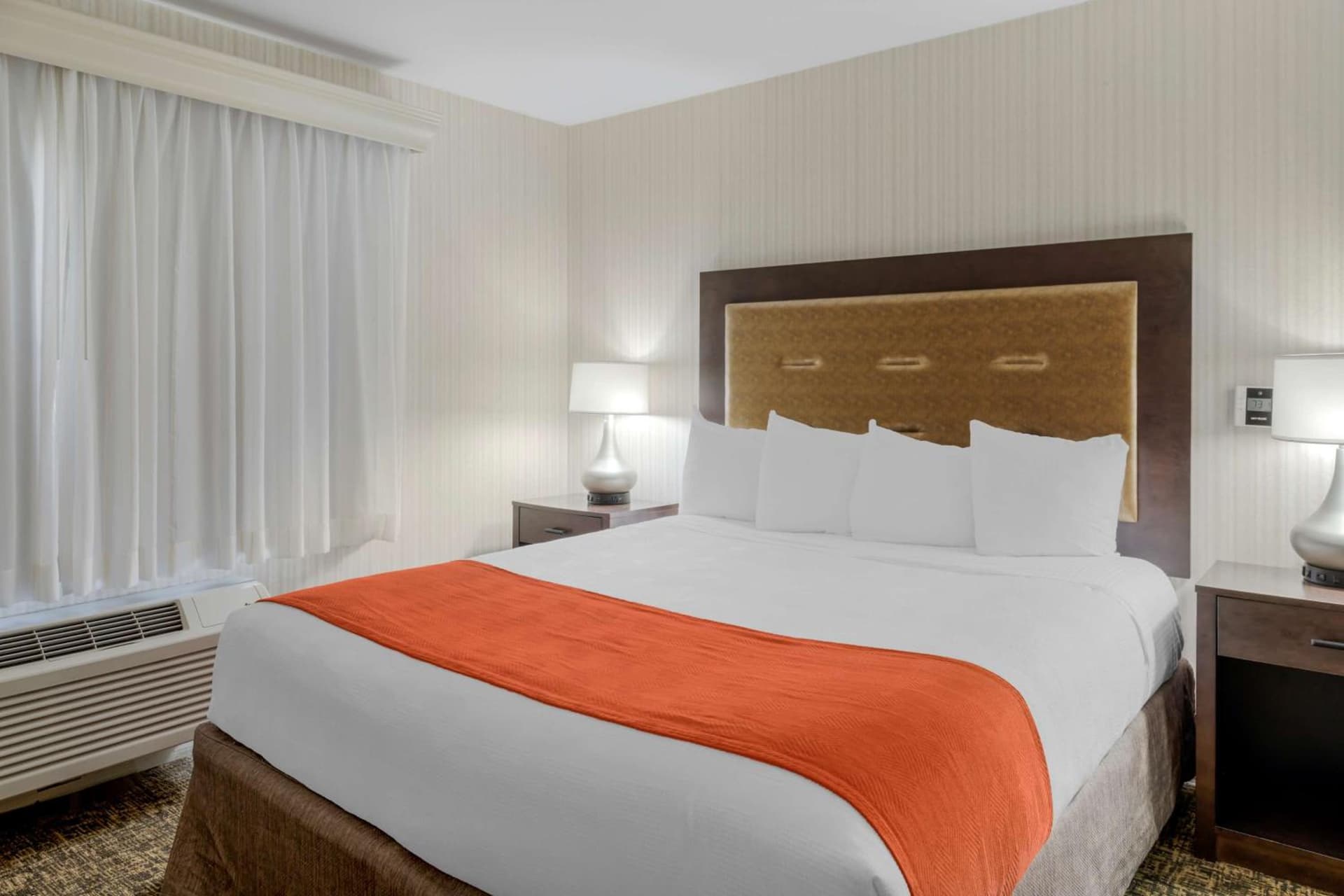 Best Western Plus Big America interior in Santa Maria, CA — gallery photo 2