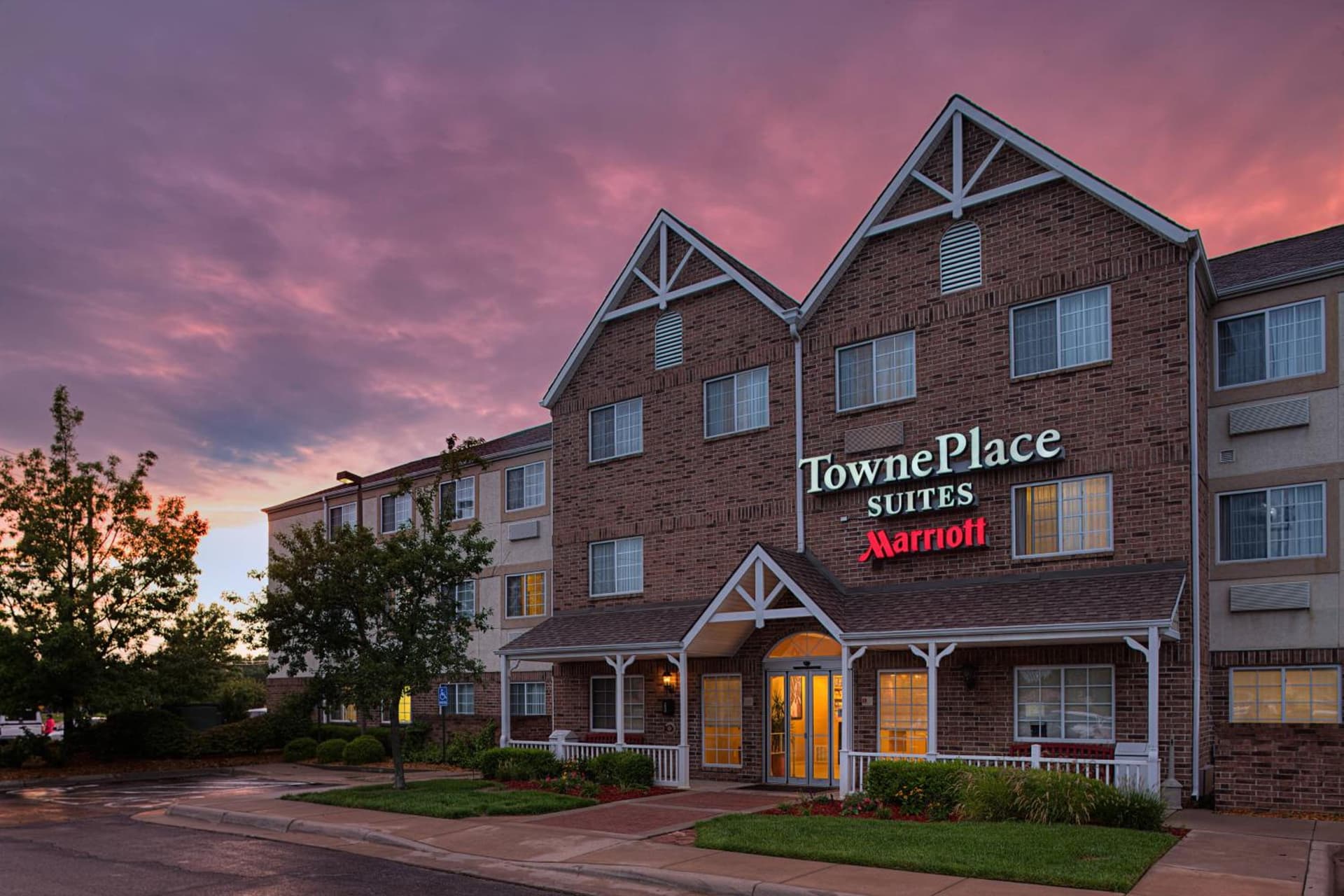 TownePlace Suites Wichita East interior in Wichita, KS — gallery photo 2