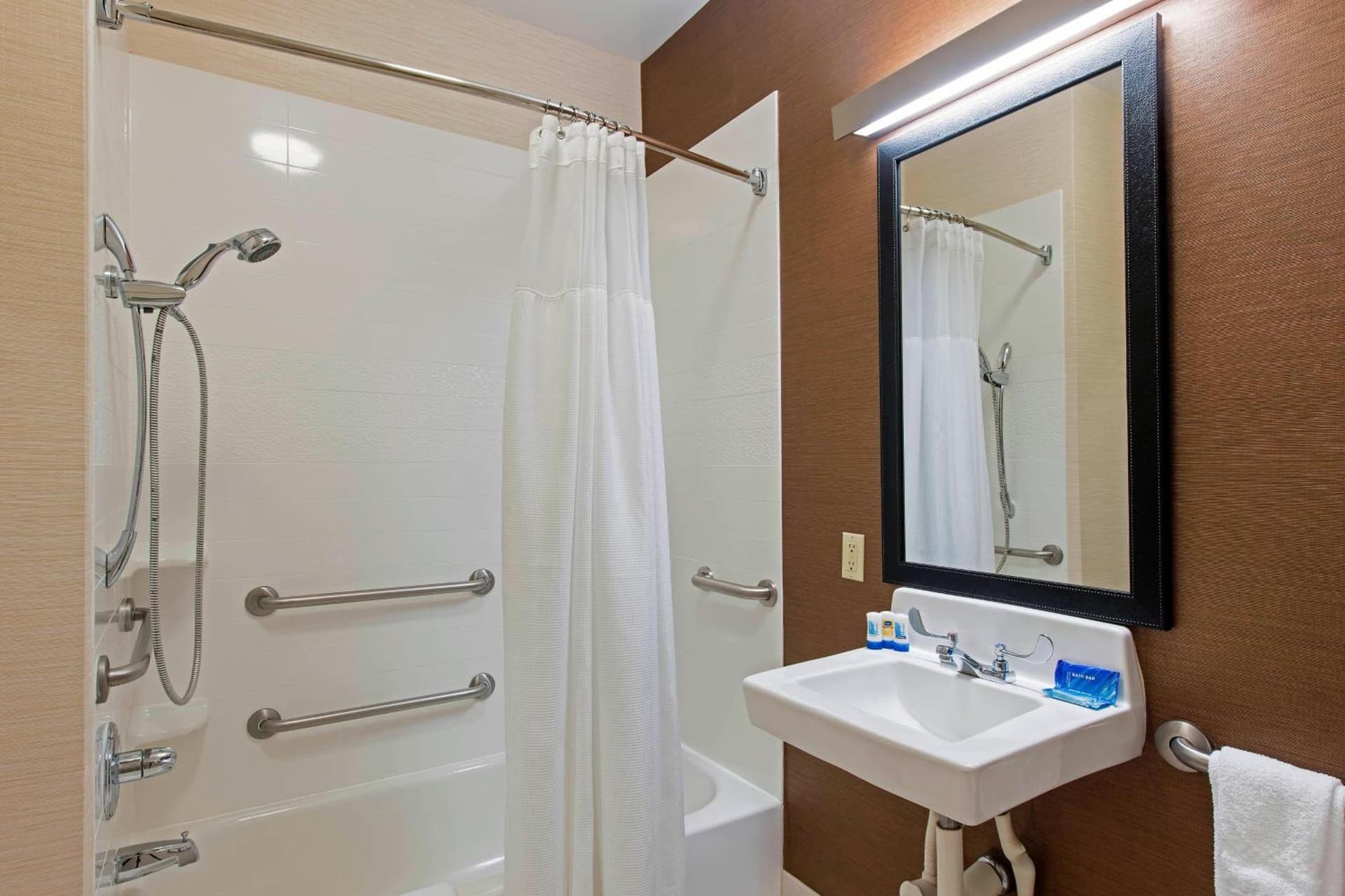 Fairfield Inn & Suites by Marriott Bloomington gallery photo in Bloomington, IN — image 8