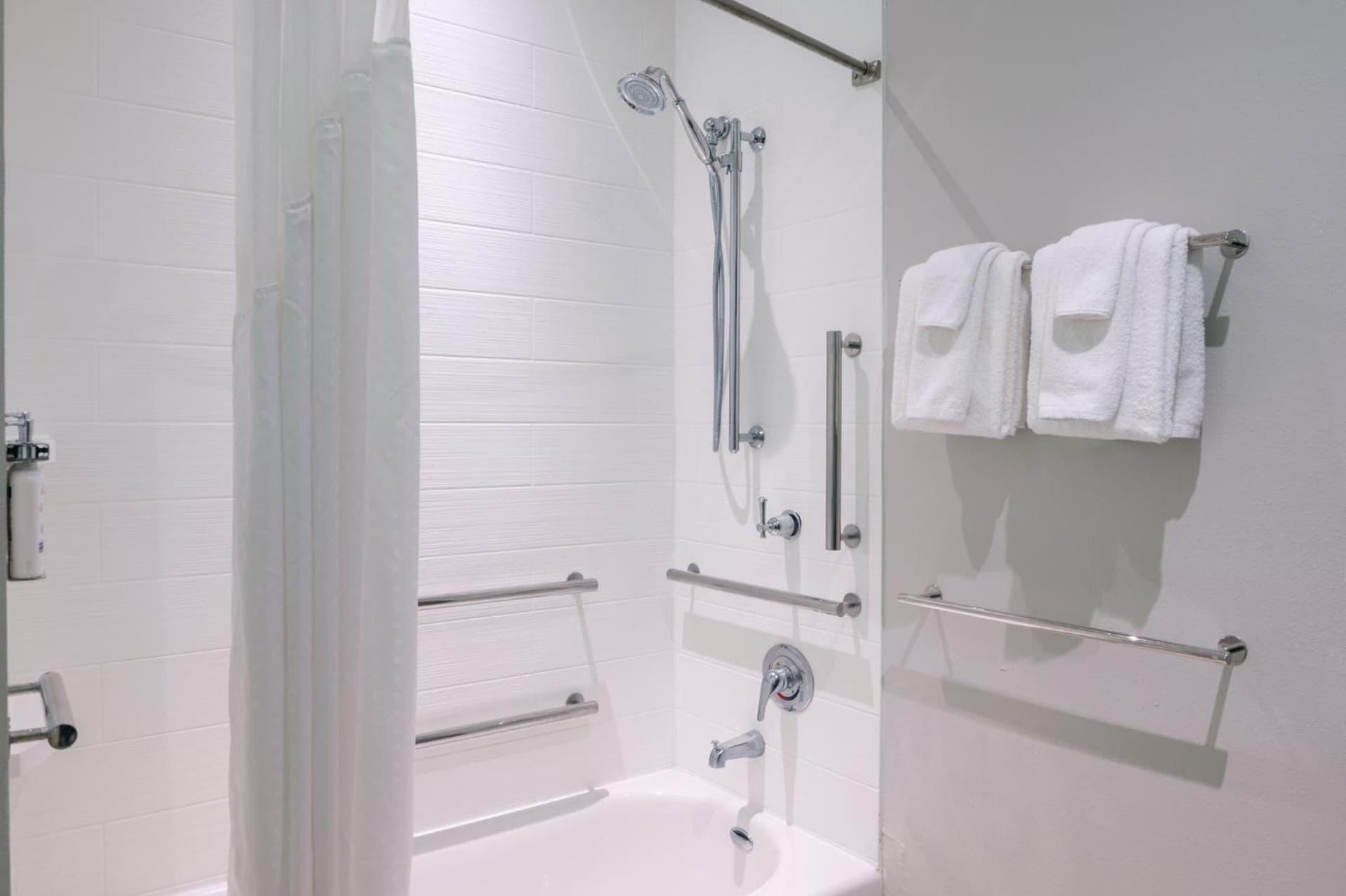 Holiday Inn Express Troy by IHG gallery photo in Troy, IL — image 4