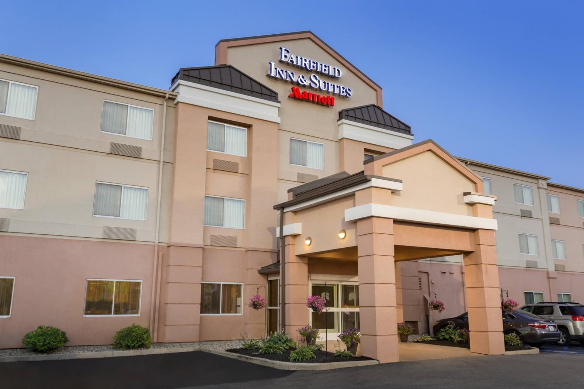 Fairfield Inn & Suites by Marriott Toledo Maumee property views in Maumee, OH — gallery photo 3