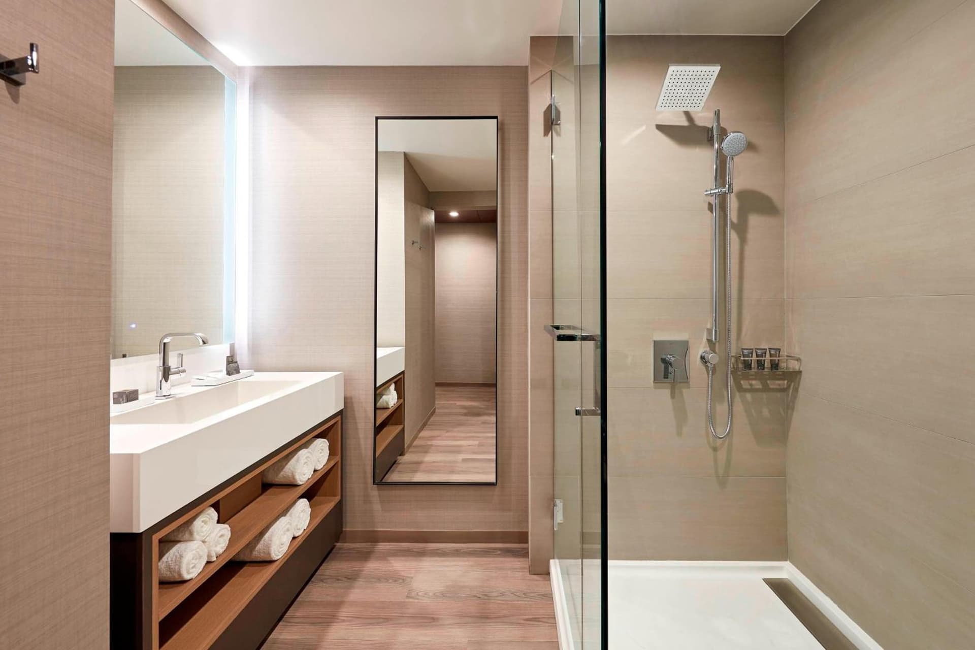 AC Hotel by Marriott Sunnyvale Cupertino gallery photo in Sunnyvale, CA — image 6