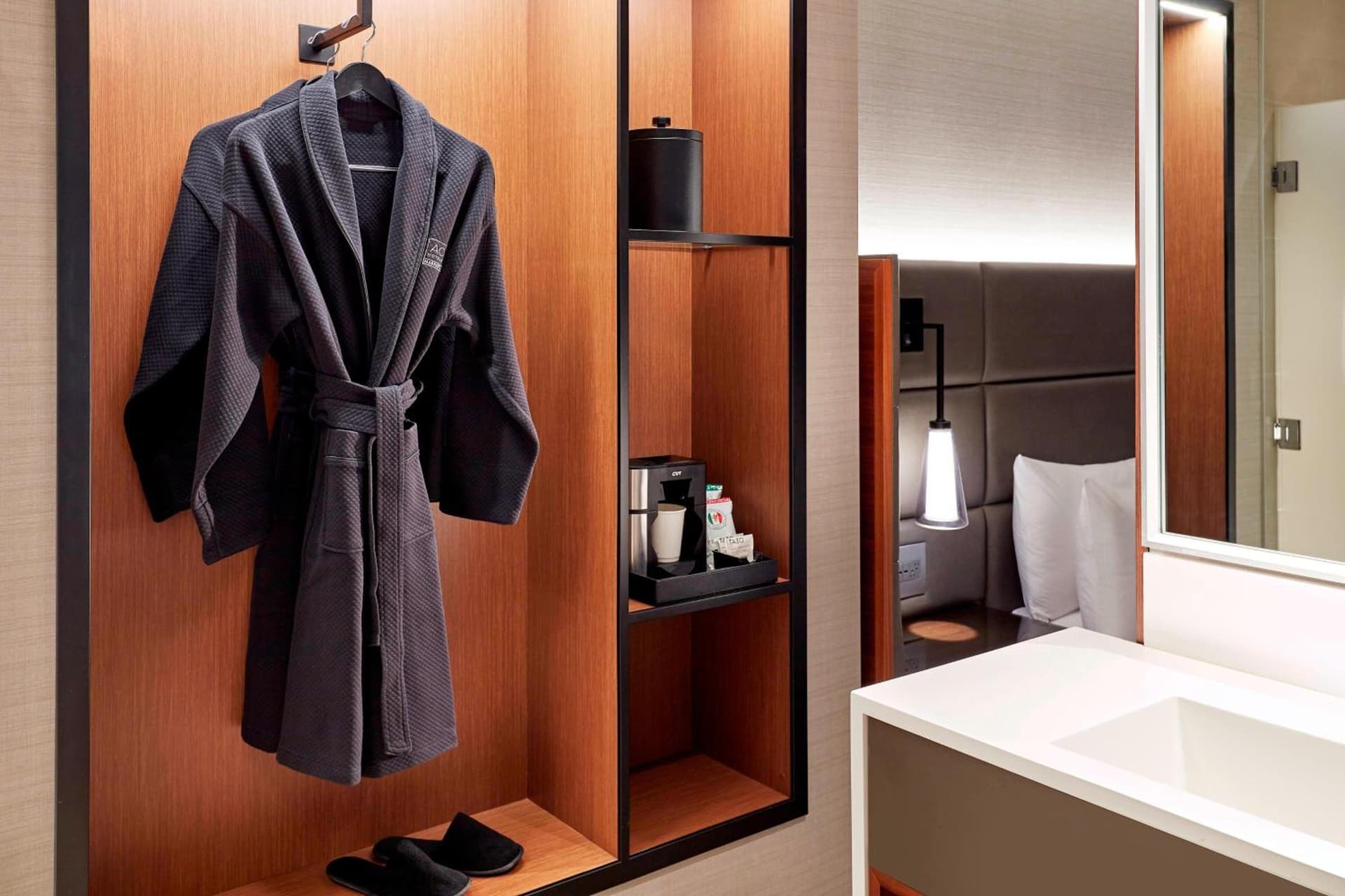 AC Hotel by Marriott Sunnyvale Cupertino gallery photo in Sunnyvale, CA — image 16
