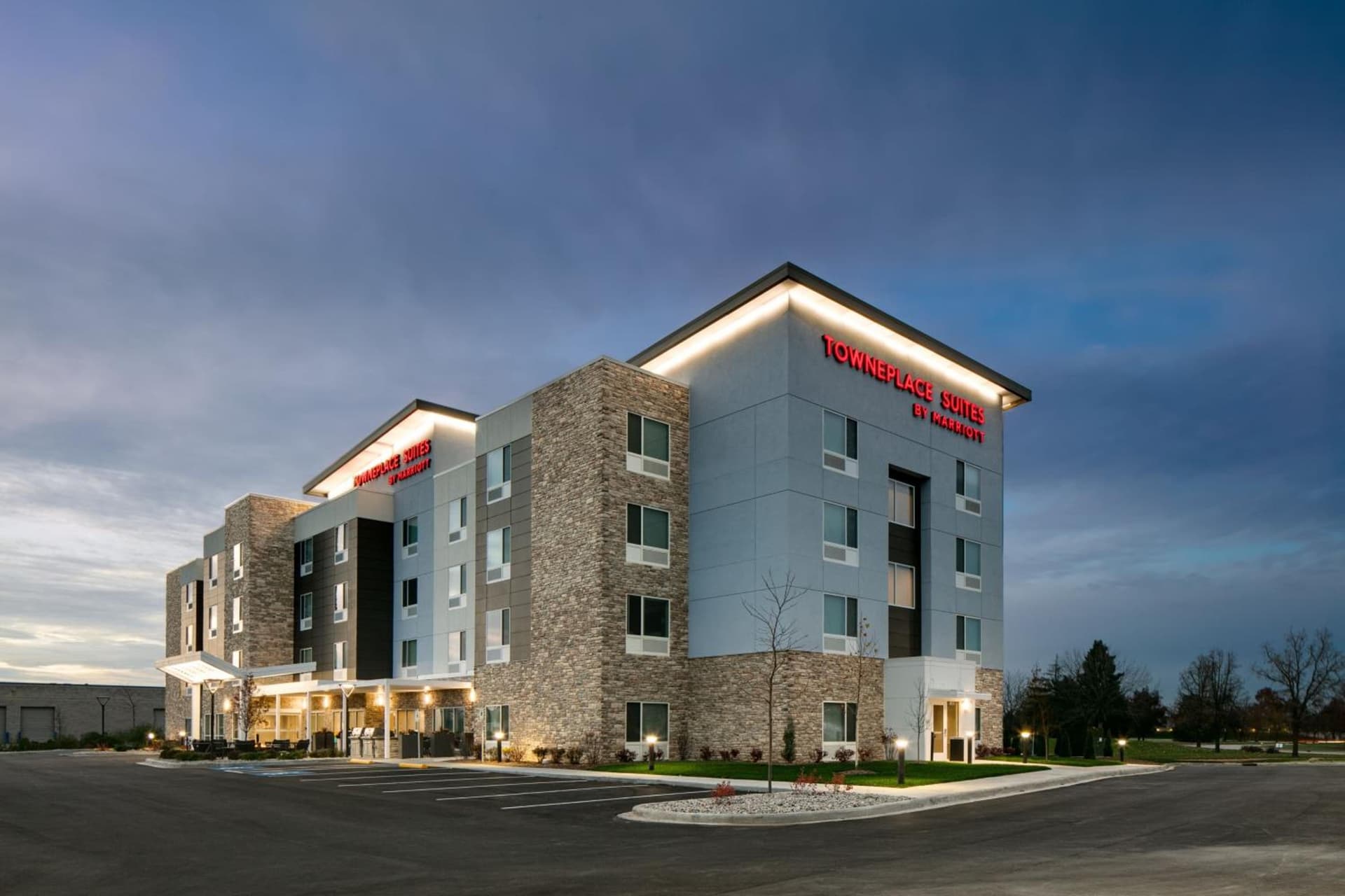 TownePlace Suites by Marriott Oconomowoc featured exterior or lobby in Oconomowoc, WI — similar hotel