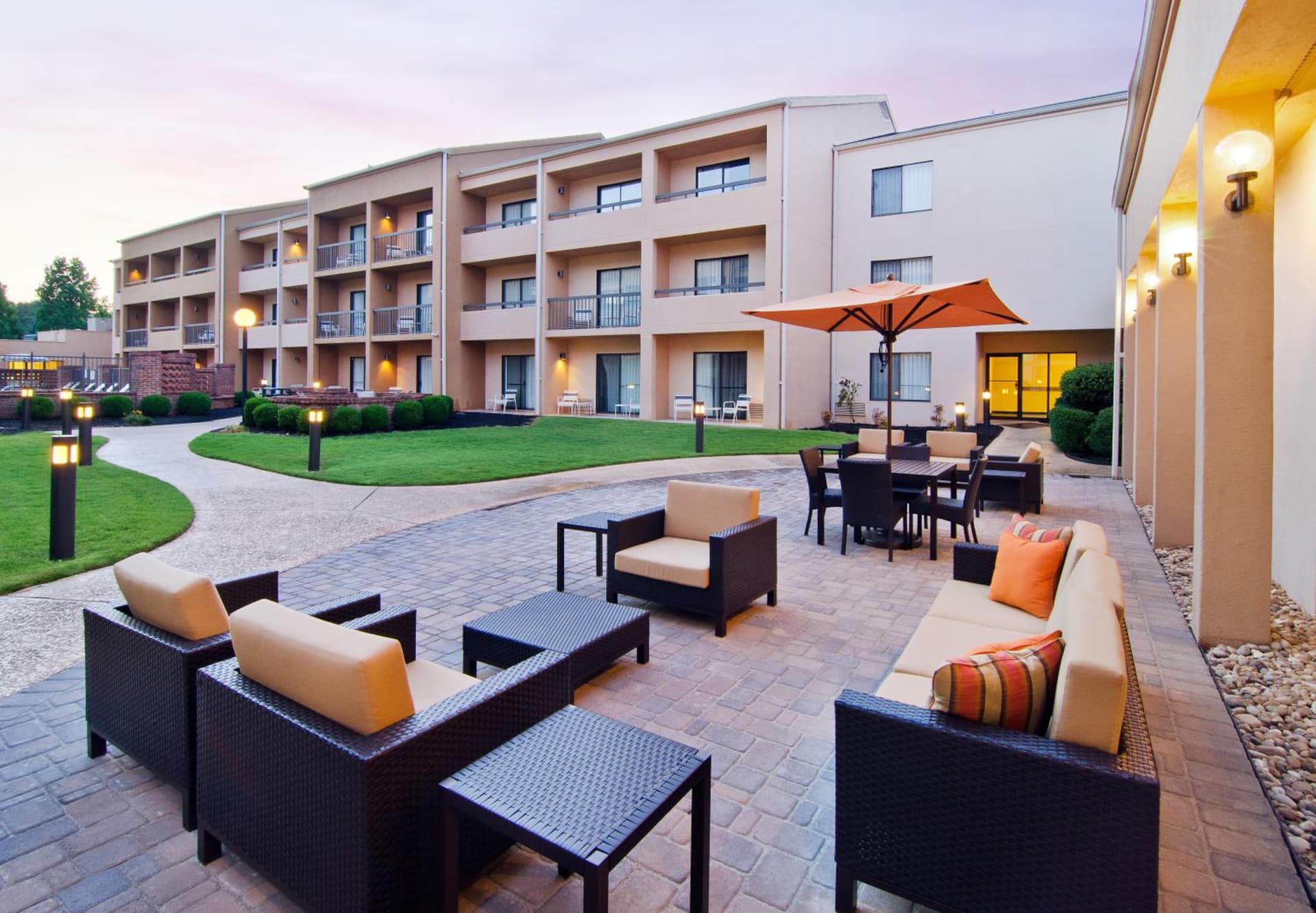 Courtyard by Marriott Huntsville University Drive property views in Huntsville, AL — gallery photo 3