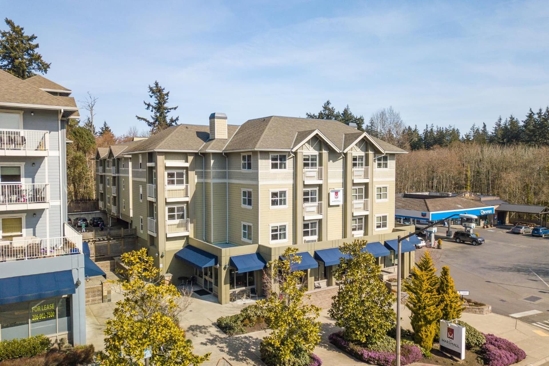Marshall Suites Bainbridge Island, SureStay Collection by BW featured exterior or lobby in Bainbridge, WA — similar hotel