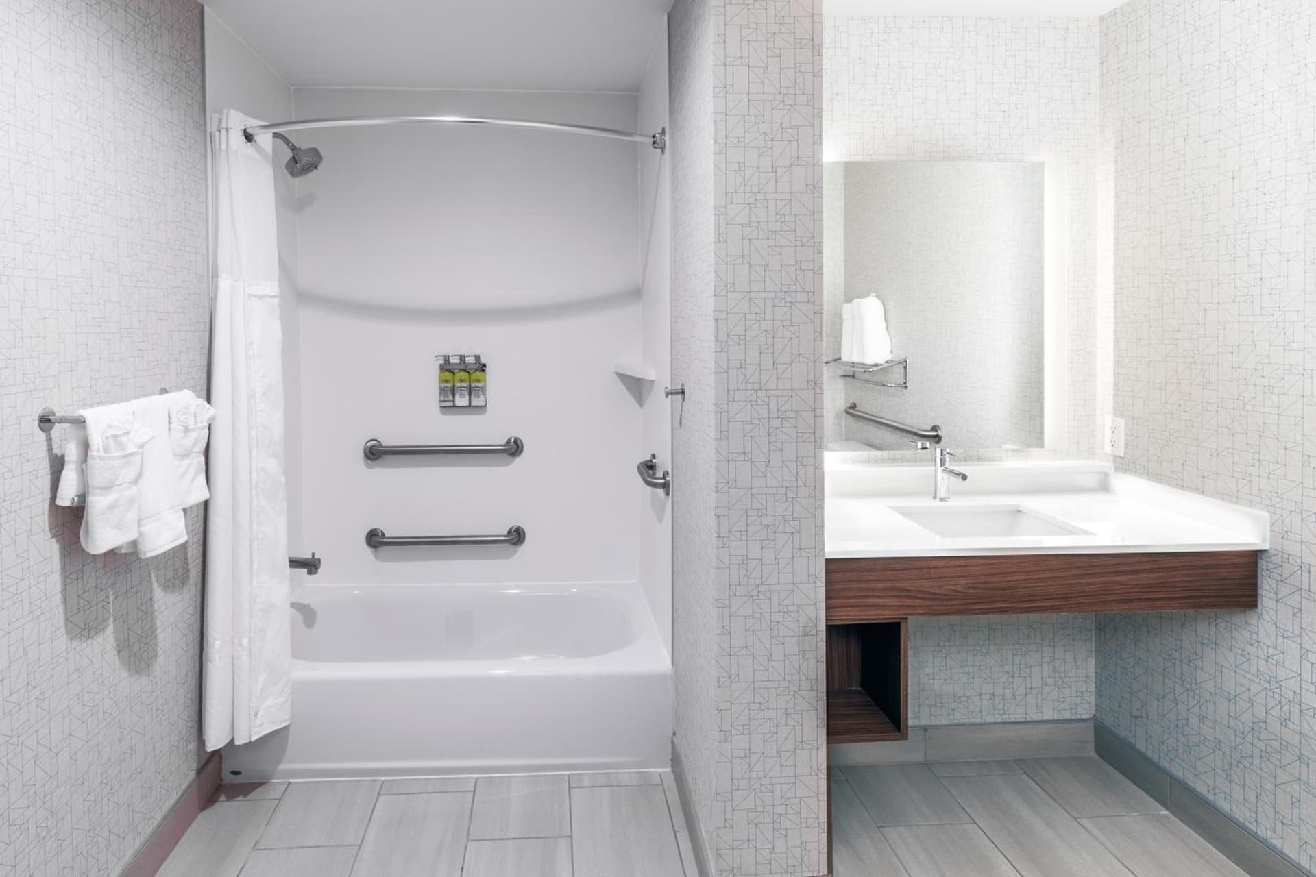 Holiday Inn Express & Suites - Stafford NW - Sugar Land by IHG interior in Stafford, TX — gallery photo 2