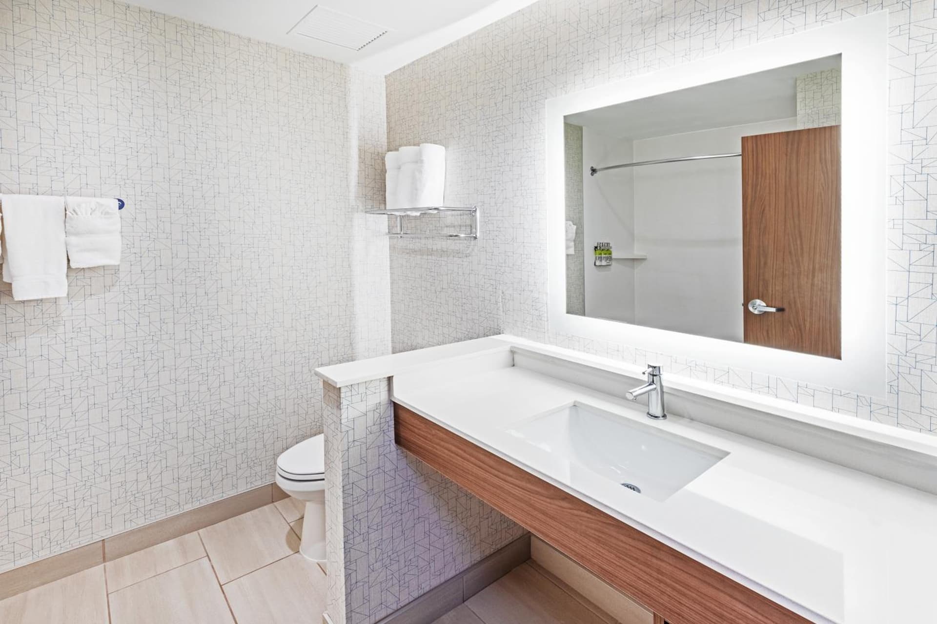 Holiday Inn Express & Suites - Stafford NW - Sugar Land by IHG gallery photo in Stafford, TX — image 20