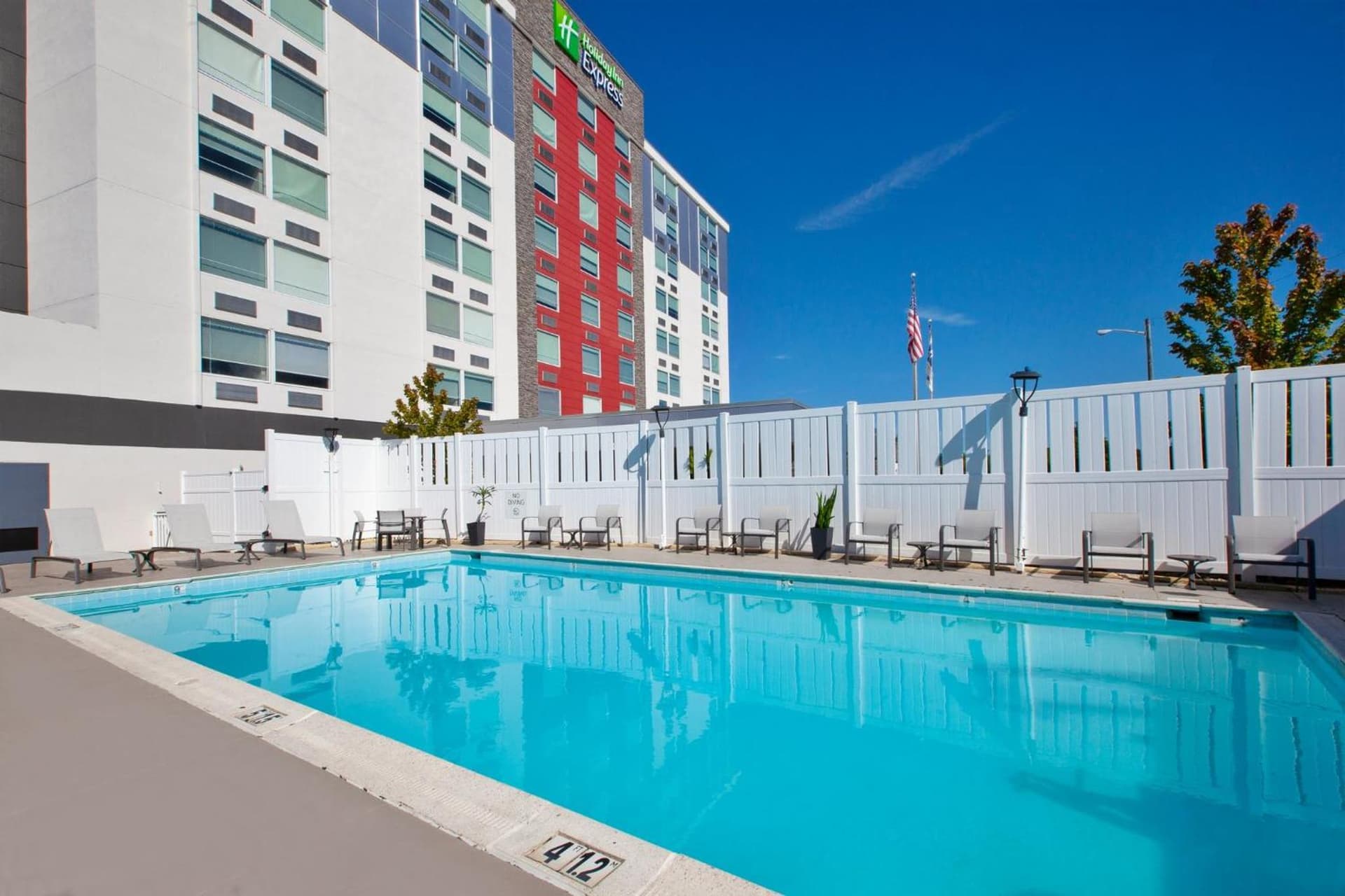 Holiday Inn Express Richmond - Midtown by IHG gallery photo in Richmond, VA — image 41