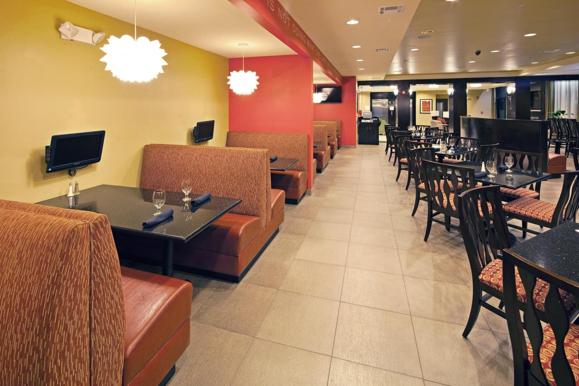 Holiday Inn Mobile Airport by IHG gallery photo in Mobile, AL — image 52