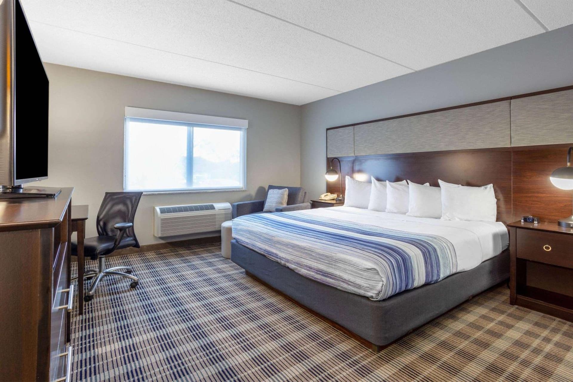 AmericInn by Wyndham Madison South gallery photo in Madison, WI — image 8