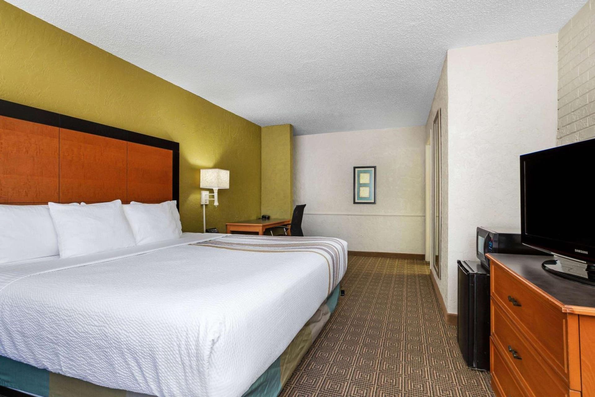 La Quinta Inn Tampa Airport Stadium Westshore gallery photo in Tampa, FL — image 23