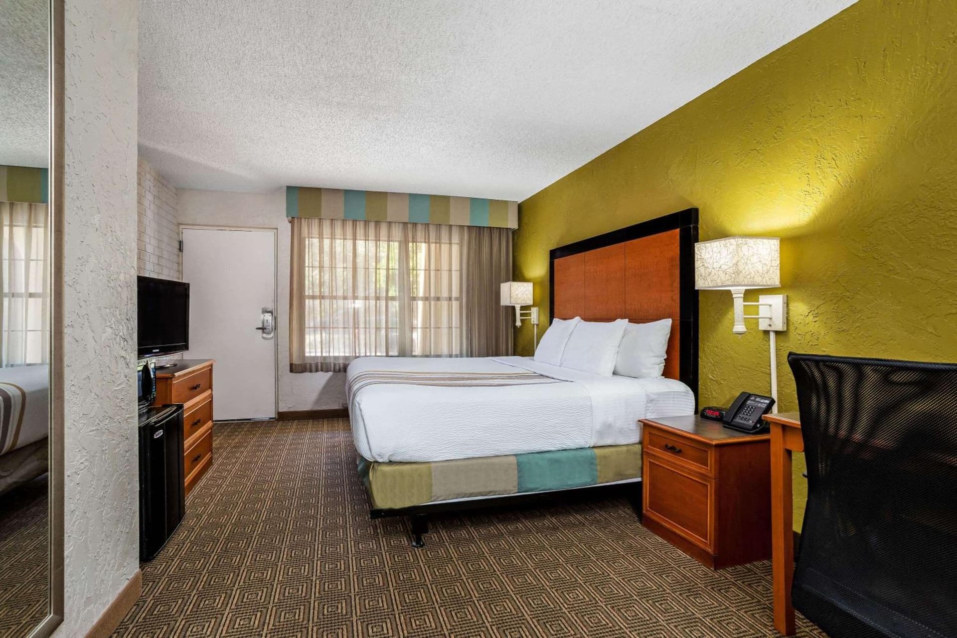 La Quinta Inn Tampa Airport Stadium Westshore gallery photo in Tampa, FL — image 25