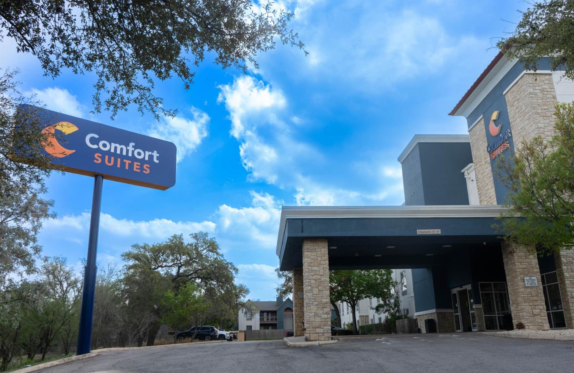 Comfort Suites Medical Center near Six Flags gallery photo in San Antonio, TX — image 47