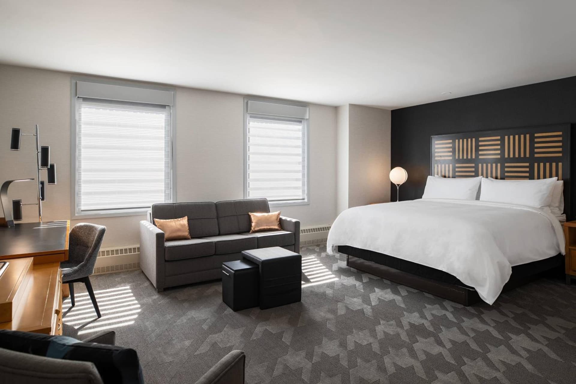 Renaissance Des Moines Savery Hotel gallery photo in Des Moines, IA — image 27